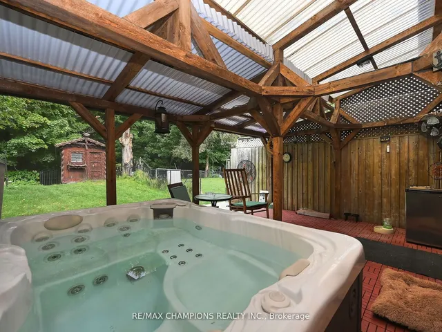 Additional property image - 7214 Ridgeland Cres