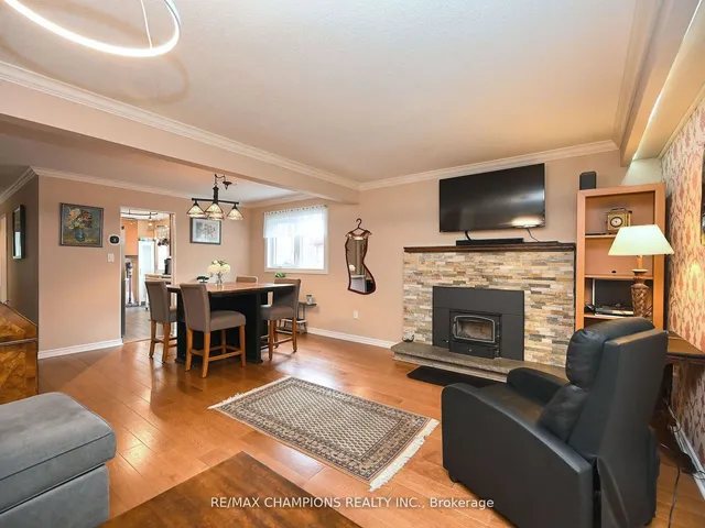 Additional property image - 7214 Ridgeland Cres