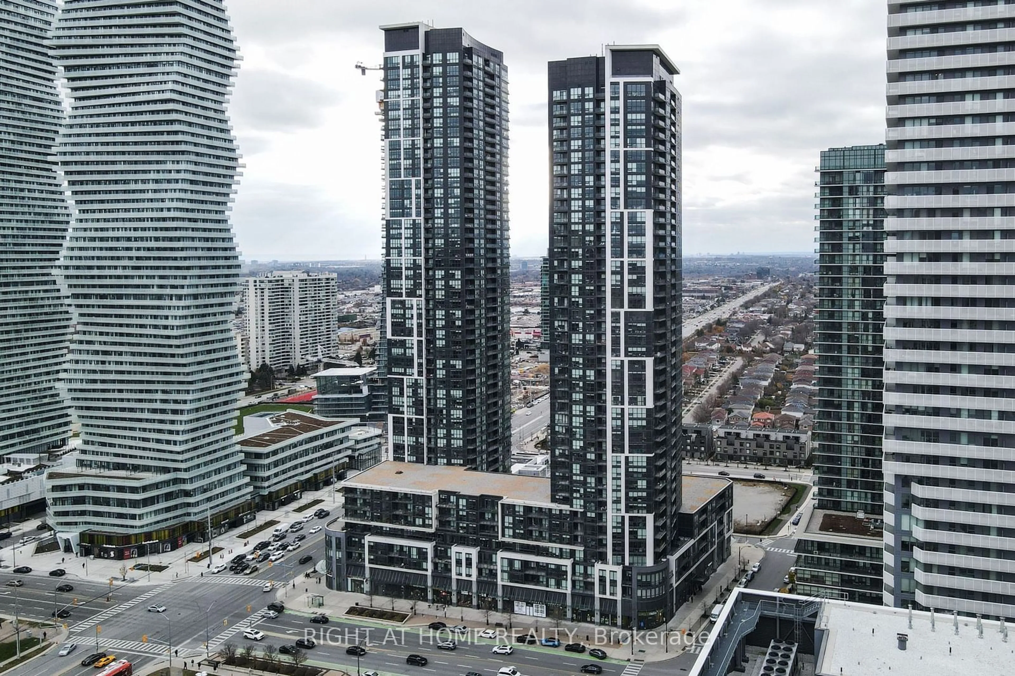 A pic from exterior of the house or condo, the view of city buildings for 510 Curran Pl #2508, Mississauga Ontario L5B 0J8