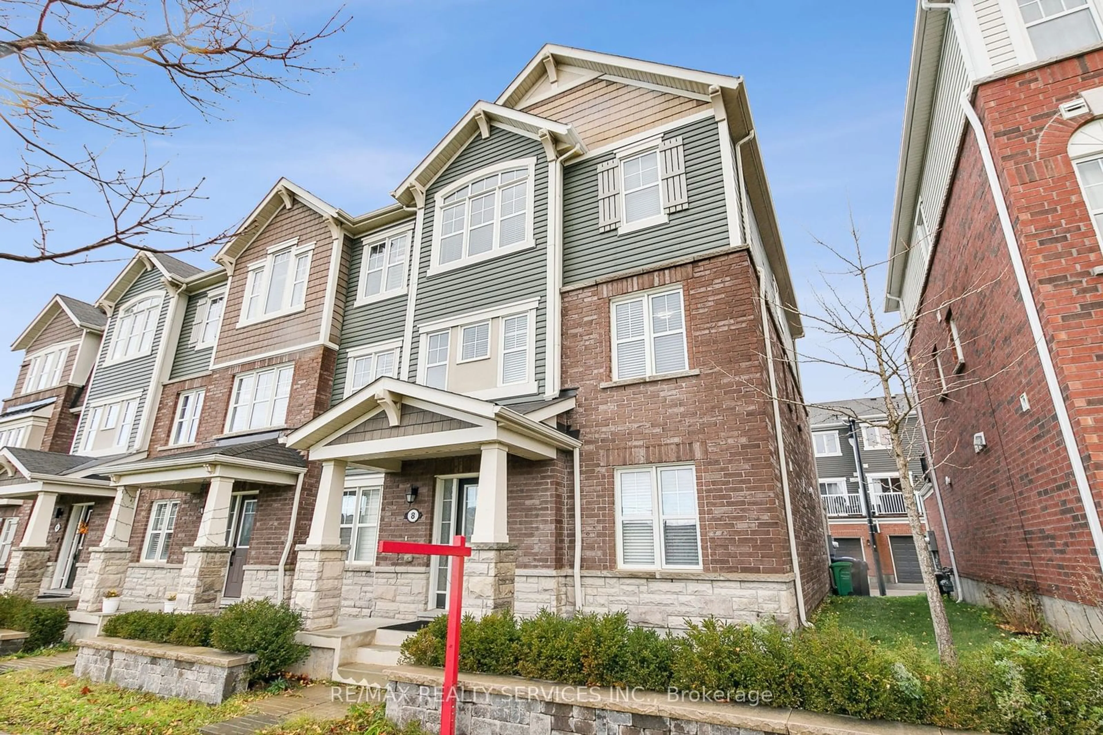 A pic from exterior of the house or condo, the street view for 8 TOLEDO Lane, Brampton Ontario L7A 0G2