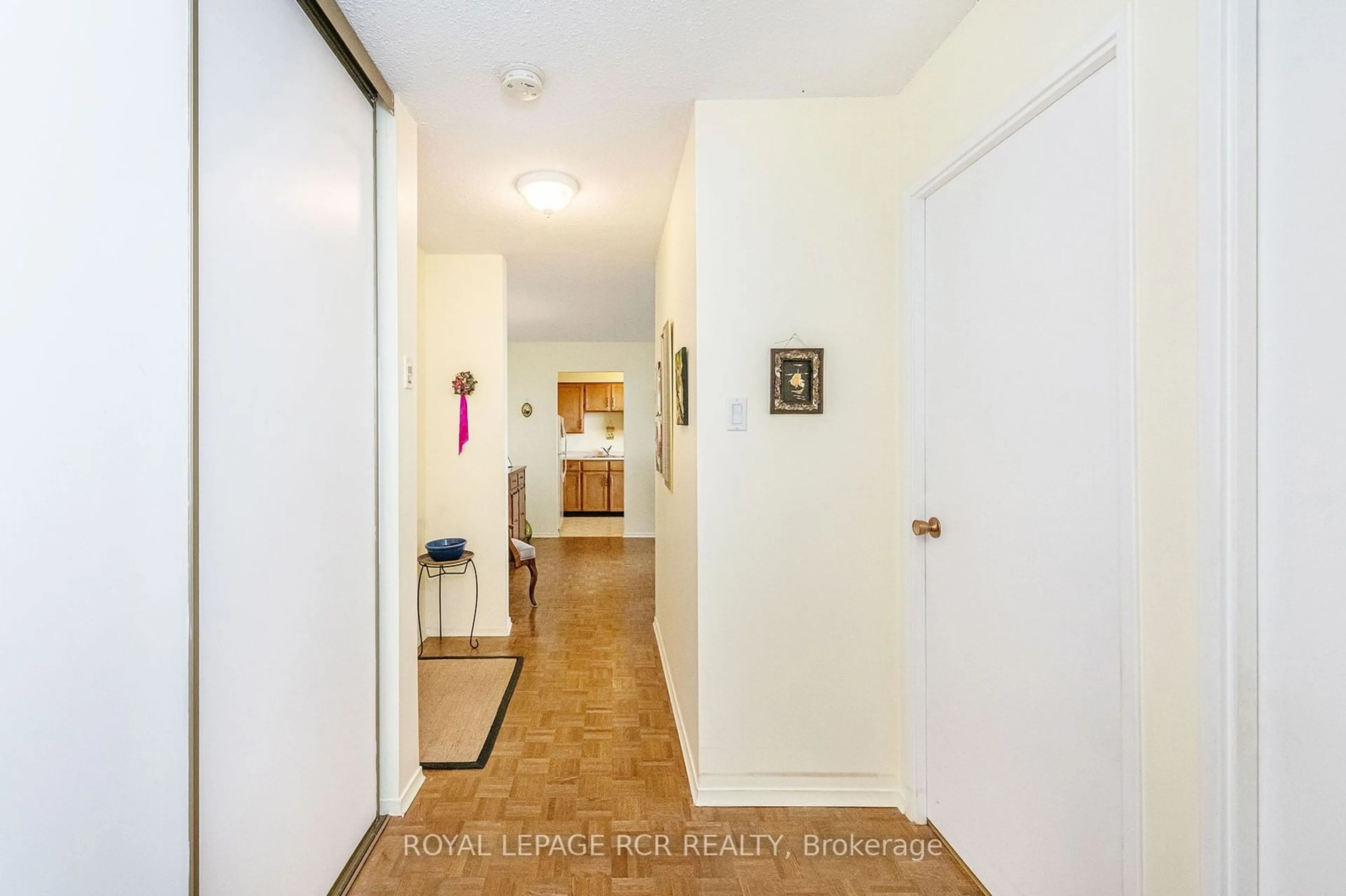 Indoor entryway, not visible floor for 8 Fead St #1008, Orangeville Ontario L9W 3X4