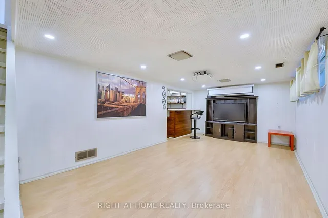 Additional property image - 6 Adele Ave