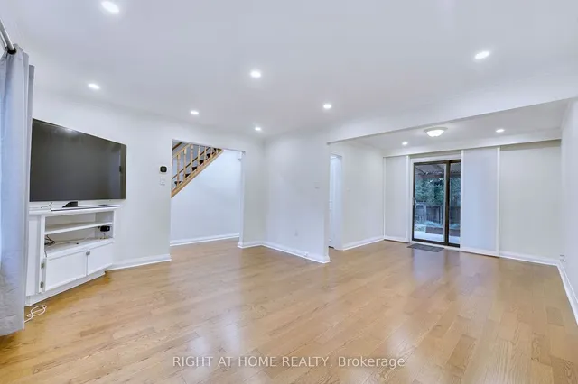 Additional property image - 6 Adele Ave