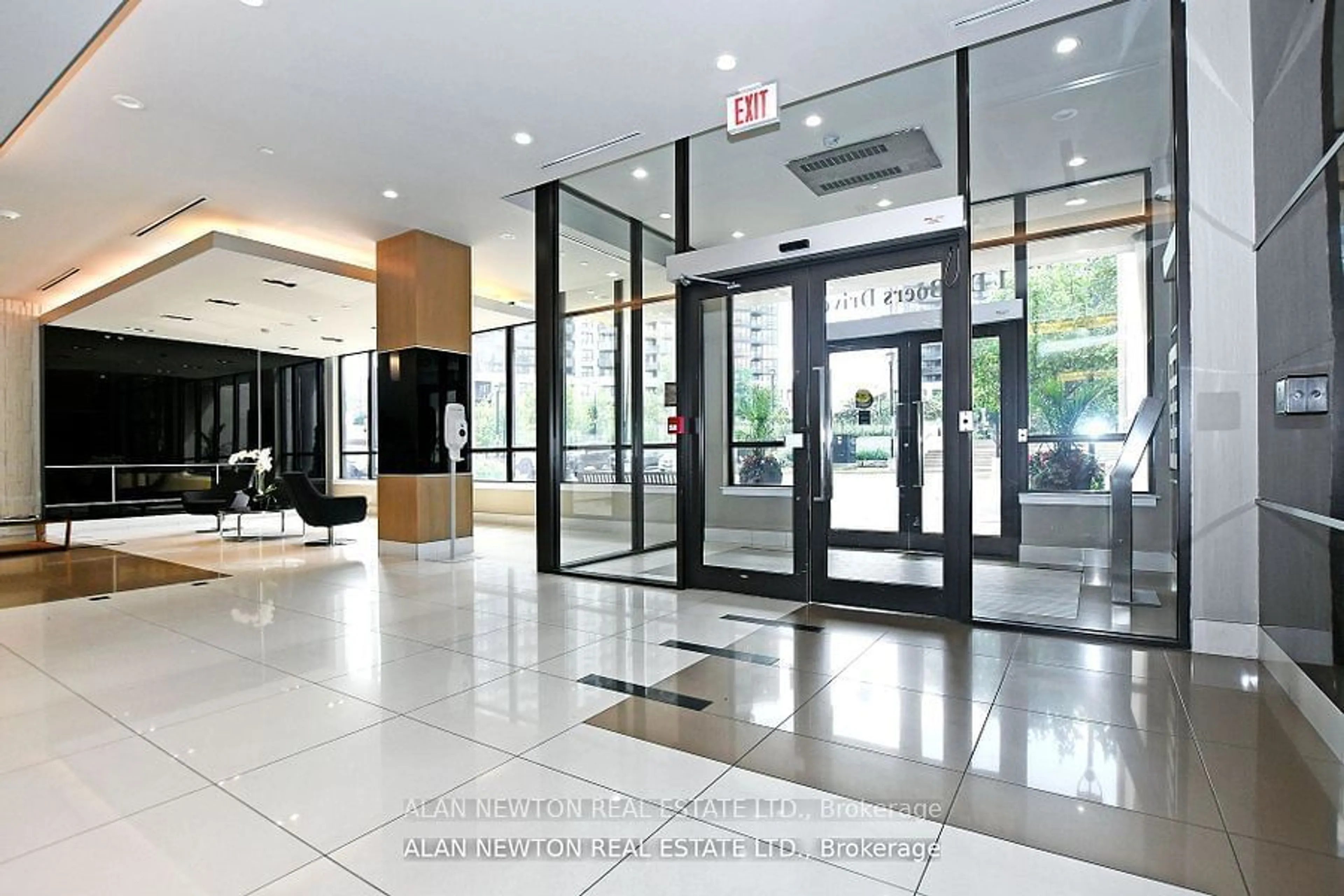 Indoor foyer, ceramic floors for 1 De Boers Dr #614, Toronto Ontario M3J 0G6