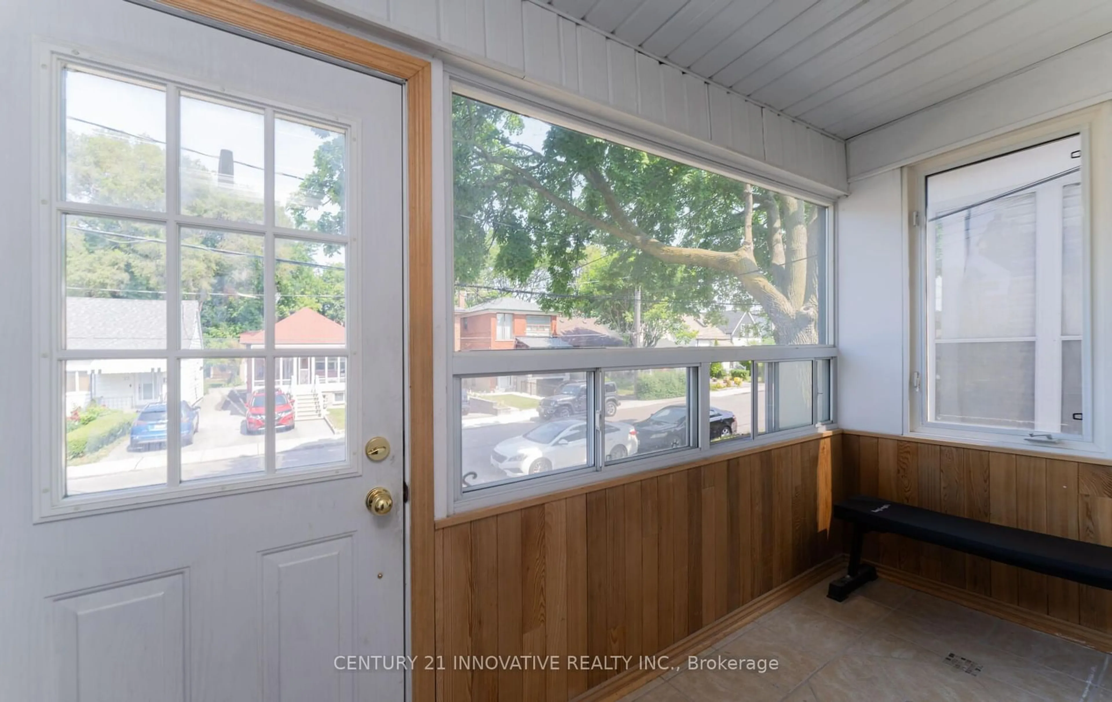 Indoor entryway, unknown floor for 29 Hillary Ave, Toronto Ontario M6N 2B9