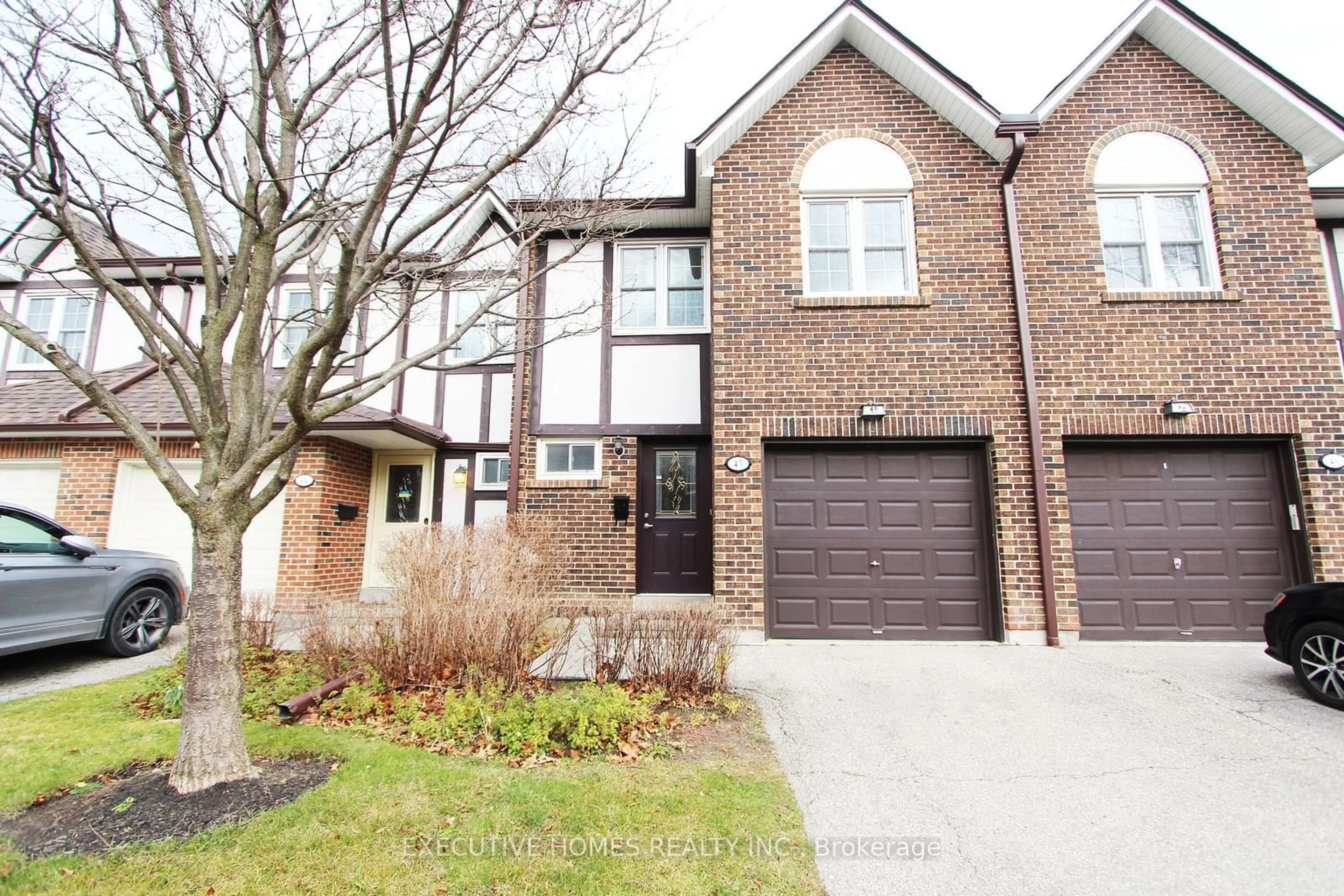 A pic from exterior of the house or condo, cottage for 2120 Rathburn Rd #45, Mississauga Ontario L4W 2S8