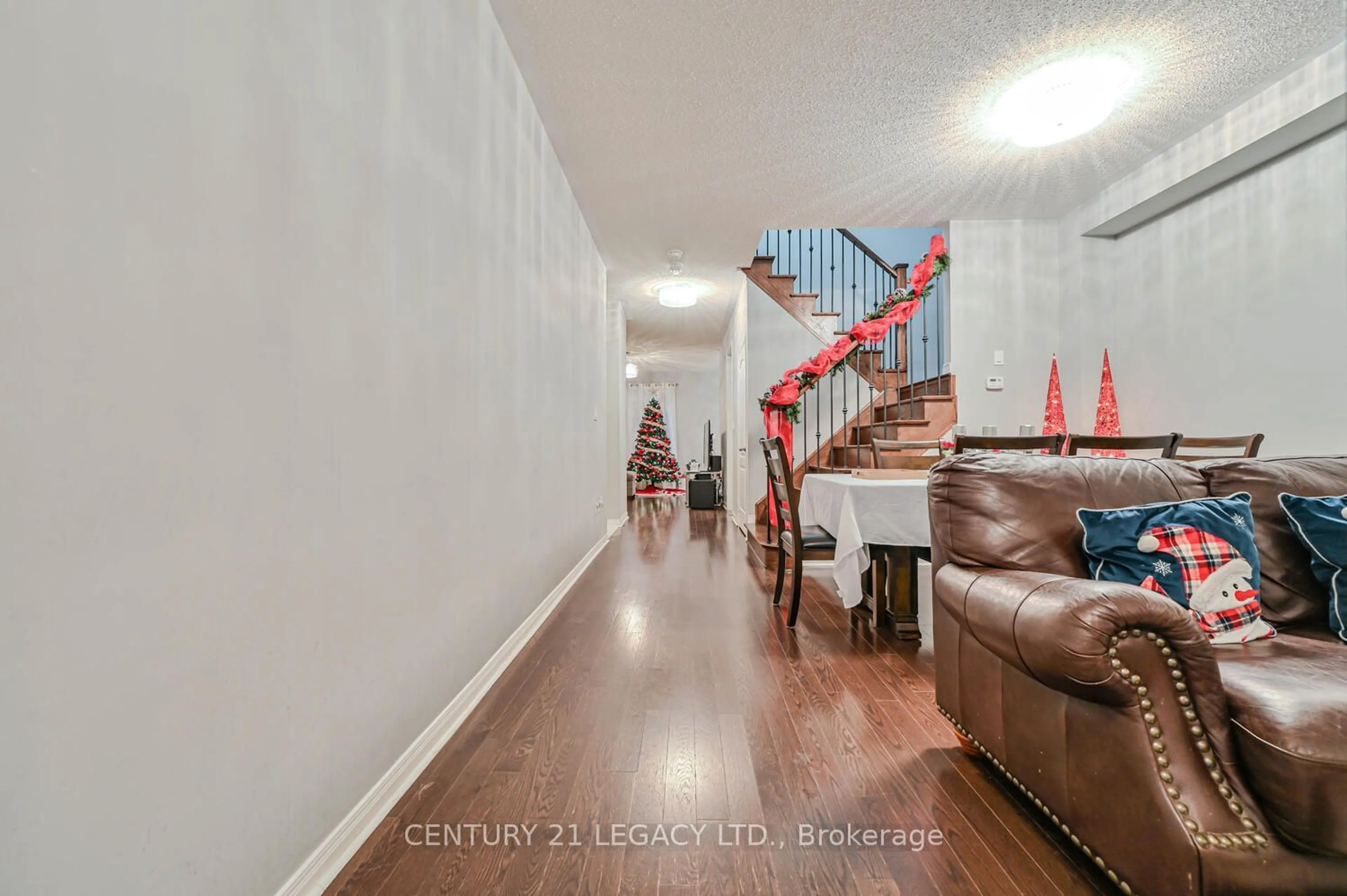 Indoor entryway, wood floors for 67 Zelda Rd, Brampton Ontario L6R 3V4