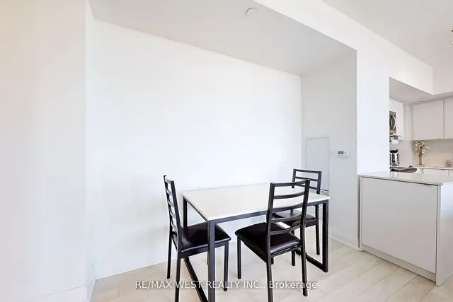 Additional property image - 1461 Lawrence Ave Unit 1805