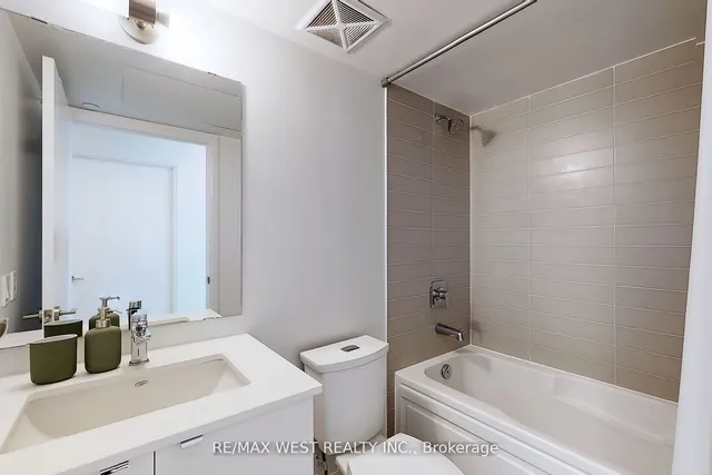 Additional property image - 1461 Lawrence Ave Unit 1805