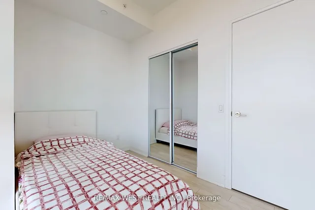 Additional property image - 1461 Lawrence Ave Unit 1805