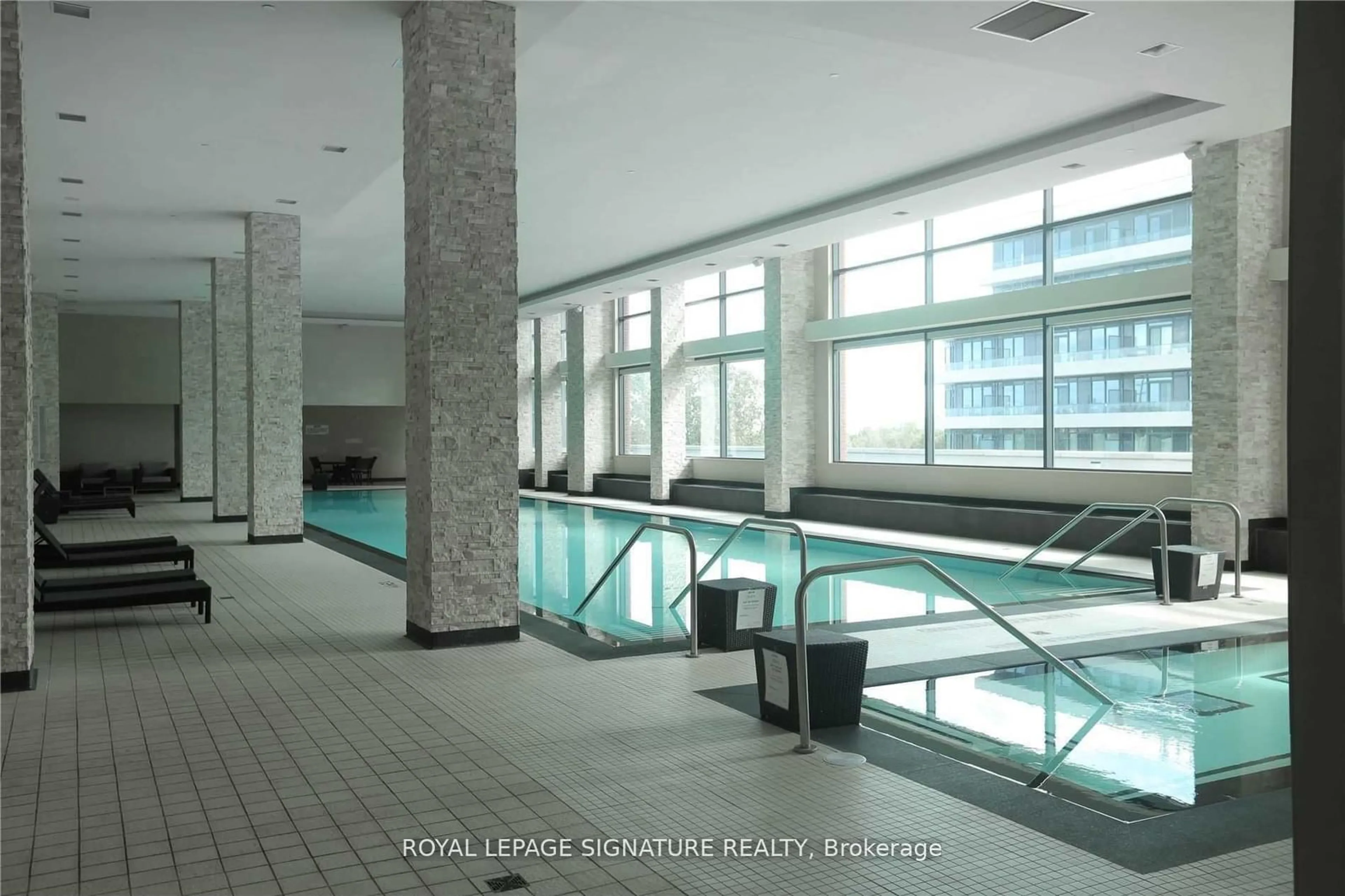 Indoor or outdoor pool for 2212 Lake Shore Blvd #1108, Toronto Ontario M8V 0C2