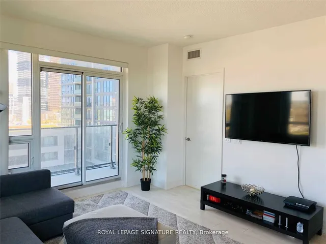 Additional property image - 2212 Lake Shore Blvd Unit 1108