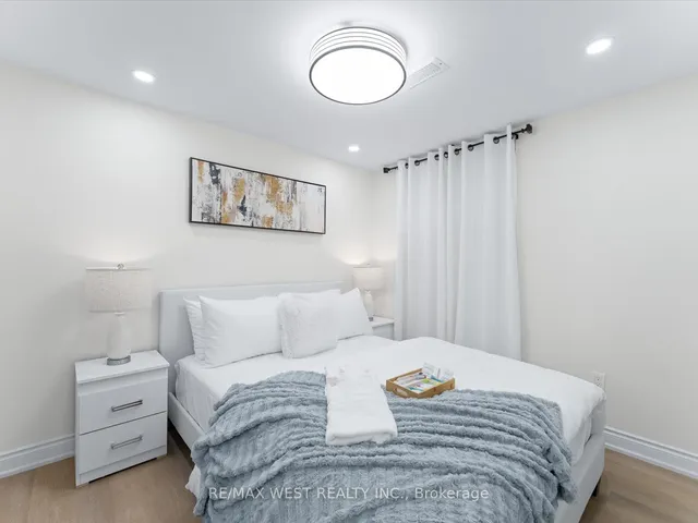 Additional property image - 72 Riverview Gdns