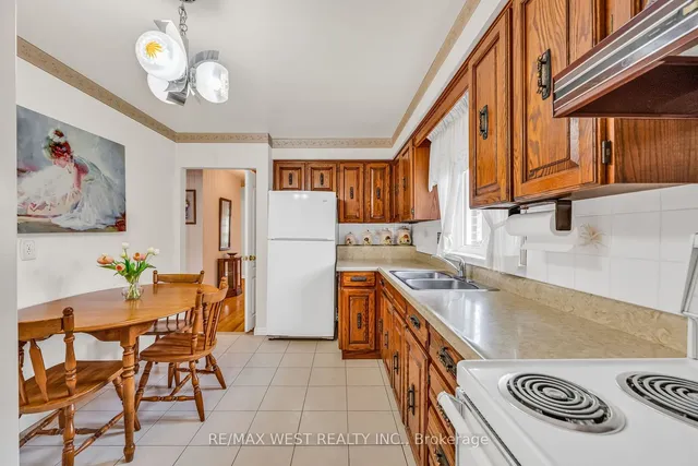 Additional property image - 5 Picton Cres