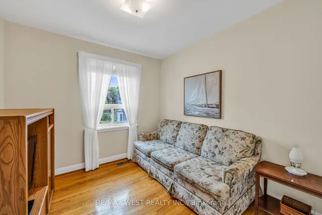 Additional property image - 5 Picton Cres
