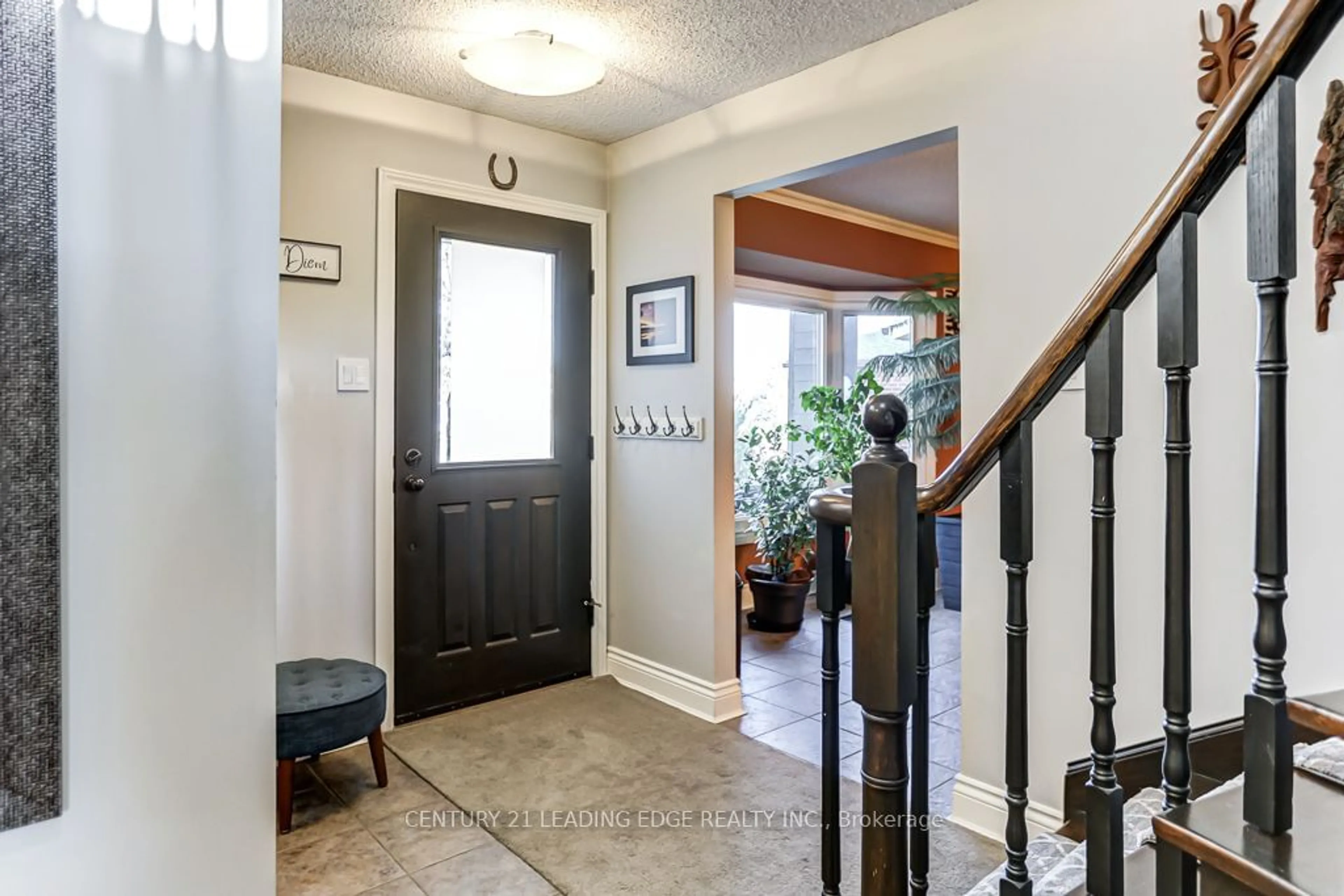 Indoor entryway, wood floors for 104 De Rose Ave, Caledon Ontario L7E 1A7