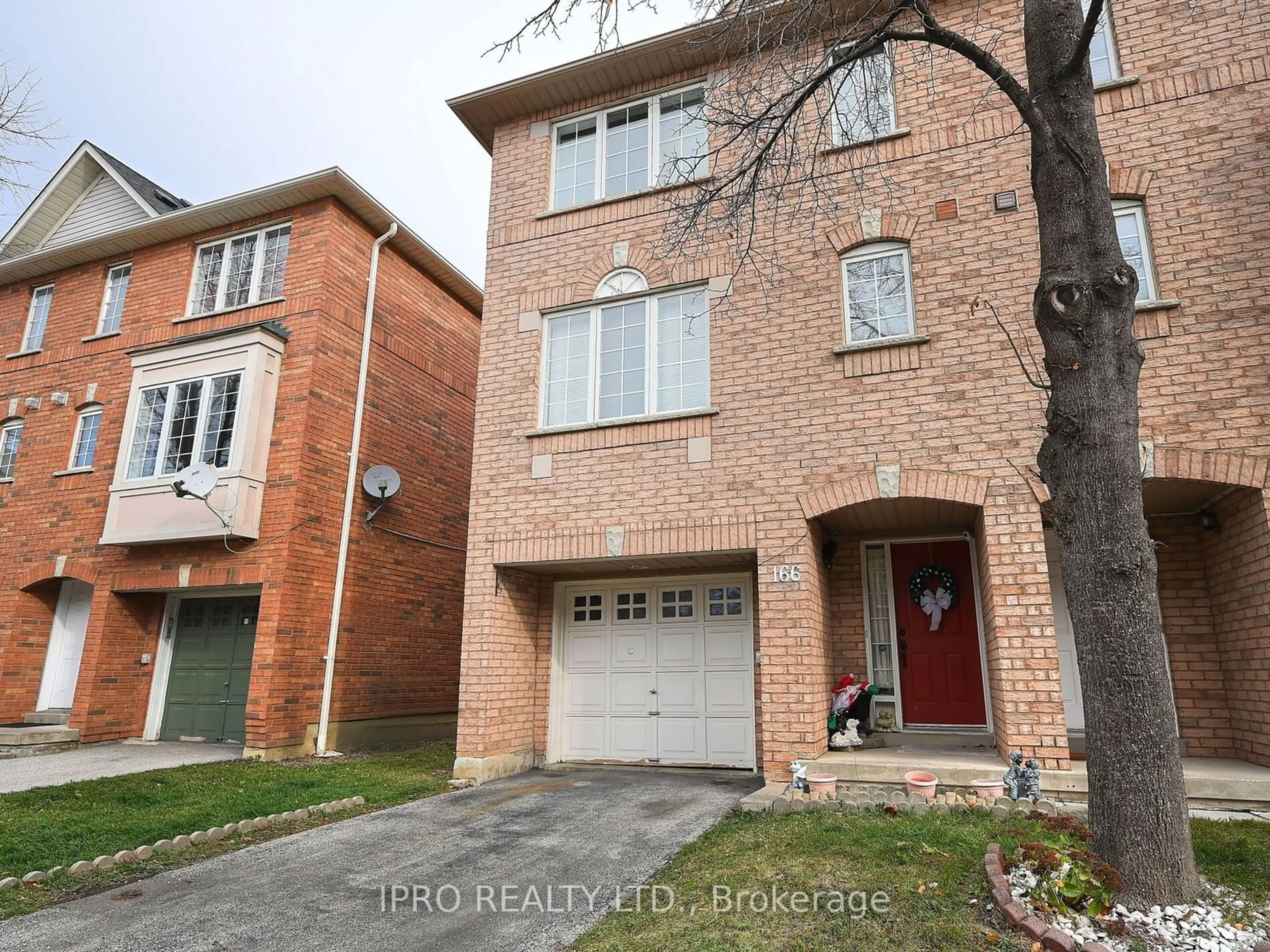 A pic from exterior of the house or condo, the street view for 80 Acorn Pl #166, Mississauga Ontario L4Z 4C7