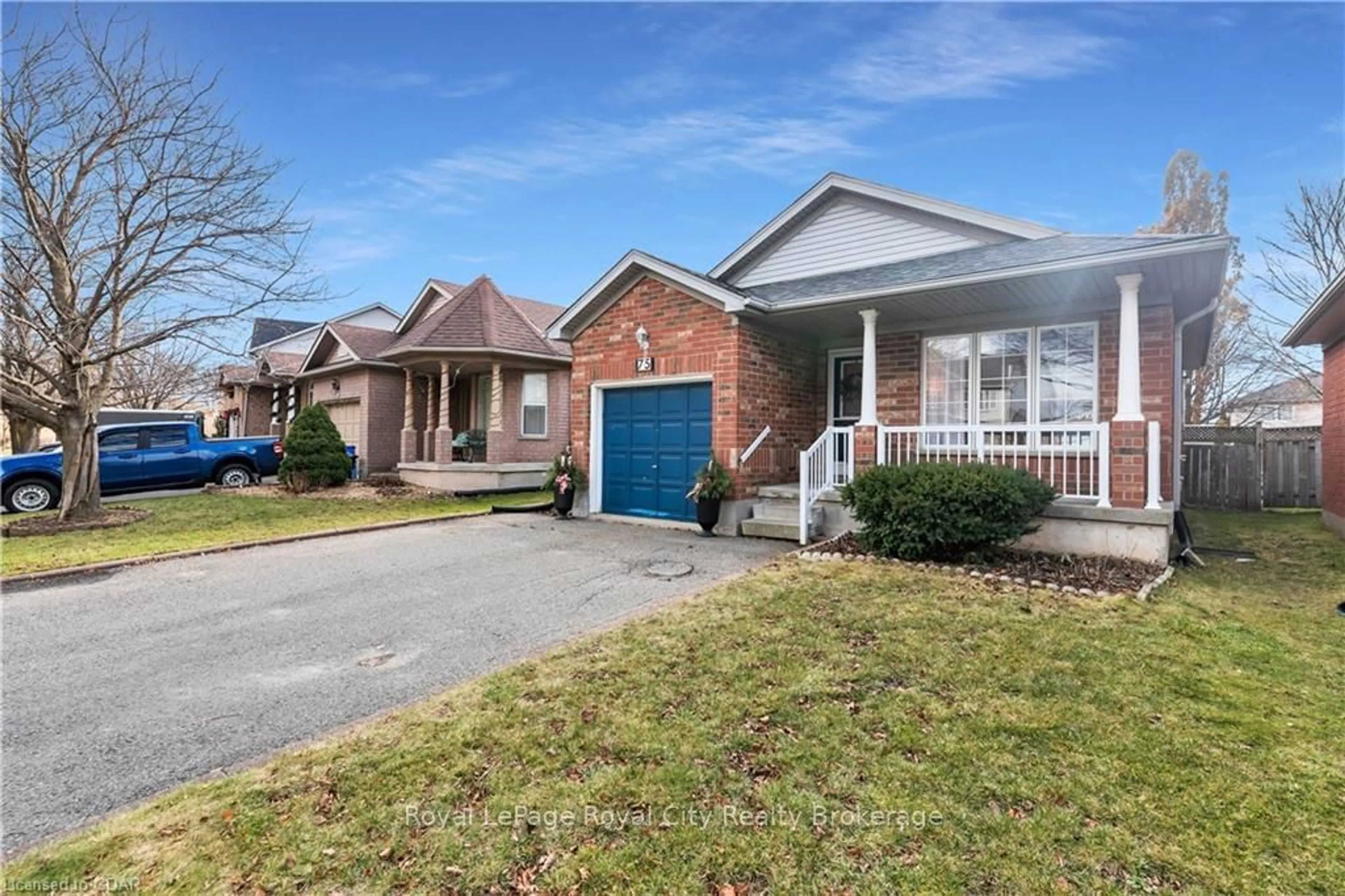 Frontside or backside of a home, the street view for 75 COLBOURNE Cres, Orangeville Ontario L9W 5A9