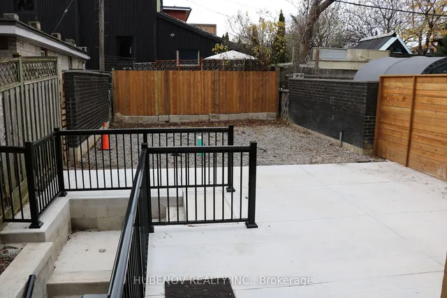 Additional property image - 1640 Dufferin St