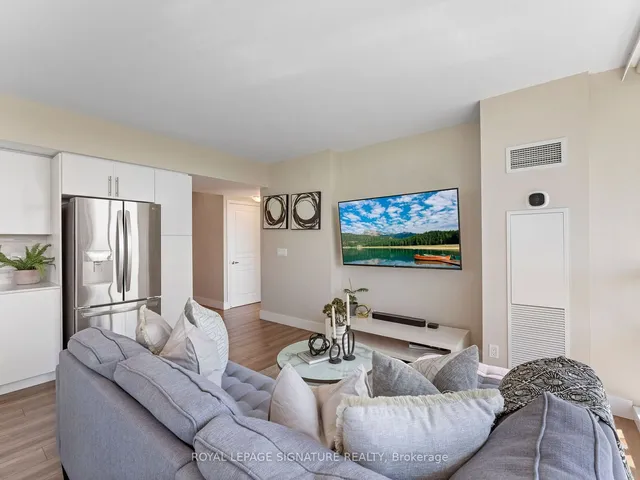 Additional property image - 2230 Lake Shore Blvd Unit 1704