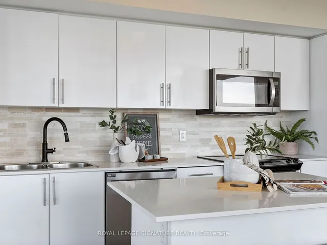 Additional property image - 2230 Lake Shore Blvd Unit 1704