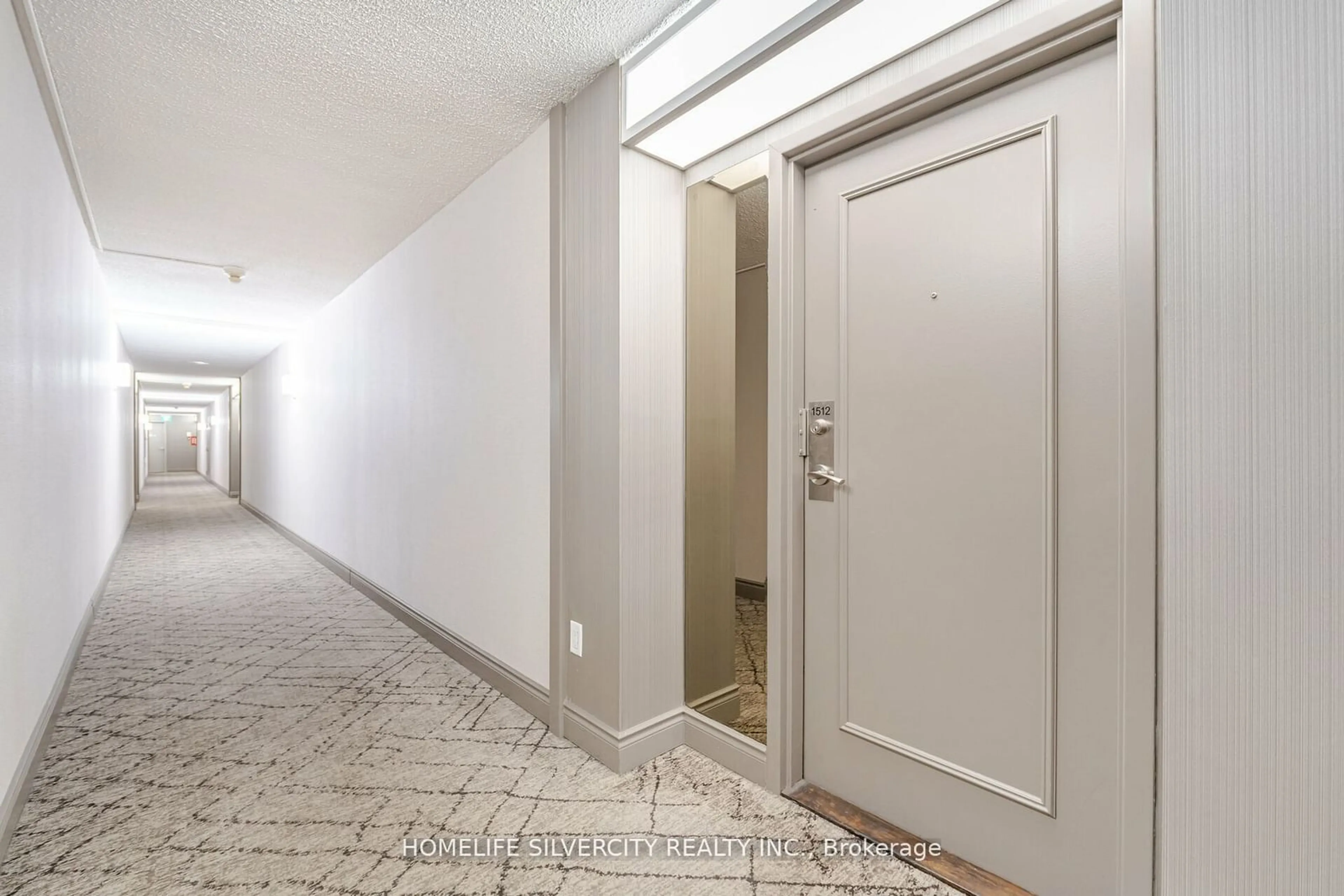 Indoor foyer, not visible floor for 5 Lisa St #1512, Brampton Ontario L6T 4T4