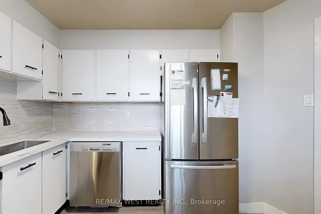 Additional property image - 5 San Romanoway Unit 808