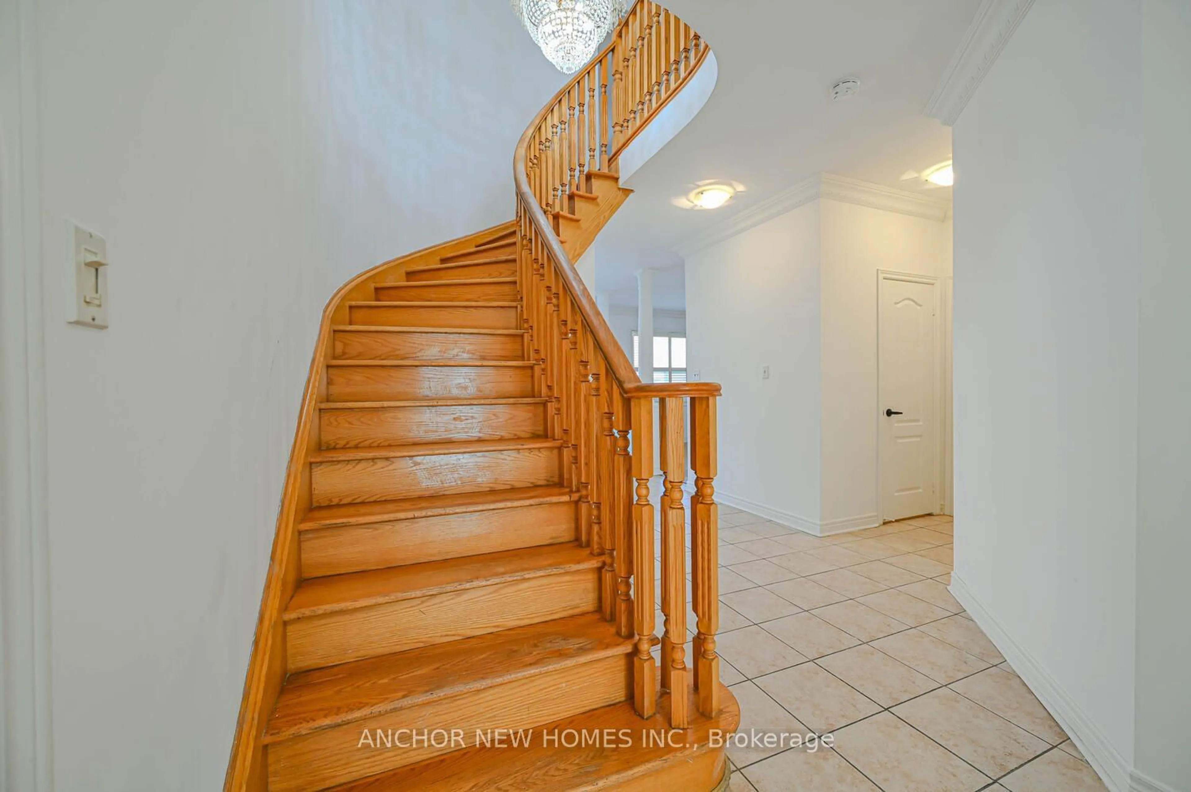 Stairs for 3 chapparal Dr, Brampton Ontario L6R 3C5