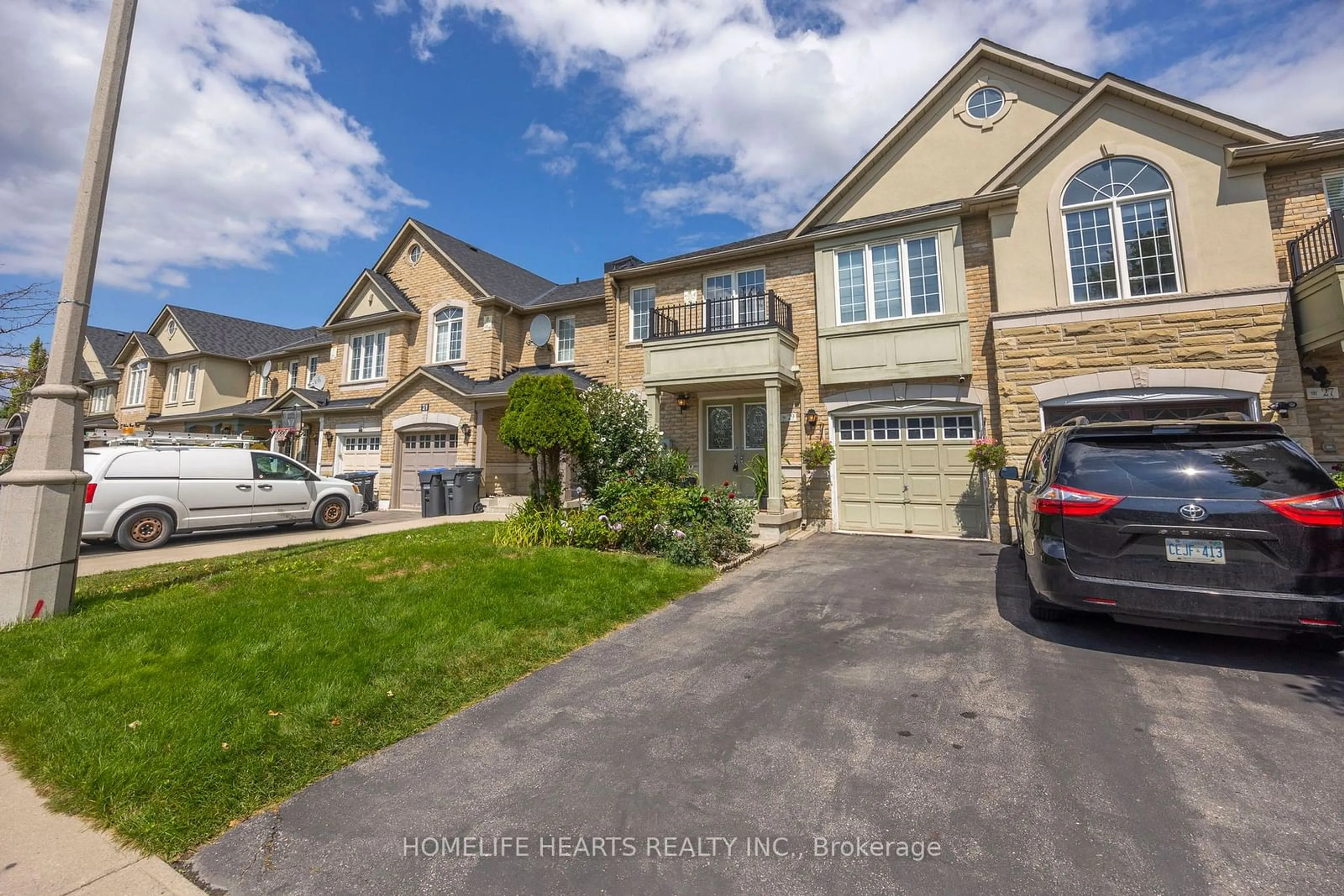 A pic from exterior of the house or condo, the street view for 29 Polar Bear Pl, Brampton Ontario L6R 3L8