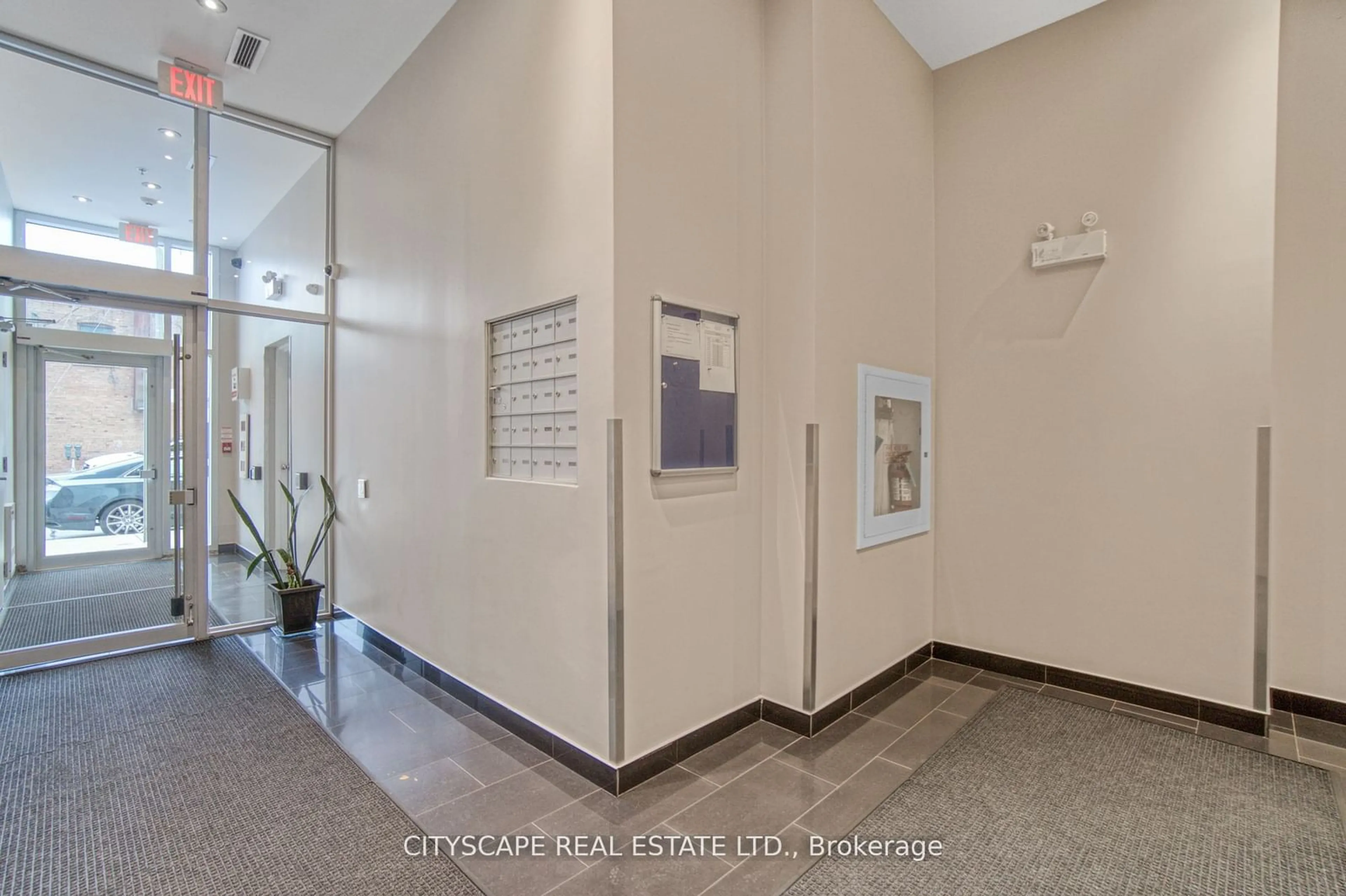 Indoor foyer, not visible floor for 51 Lady Bank Rd #501, Toronto Ontario M8Z 0C9