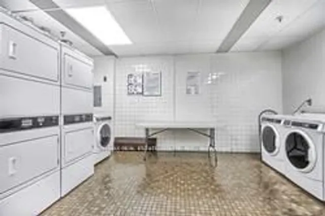 Additional property image - 3621 Lakeshore Blvd Unit 704/Ph4