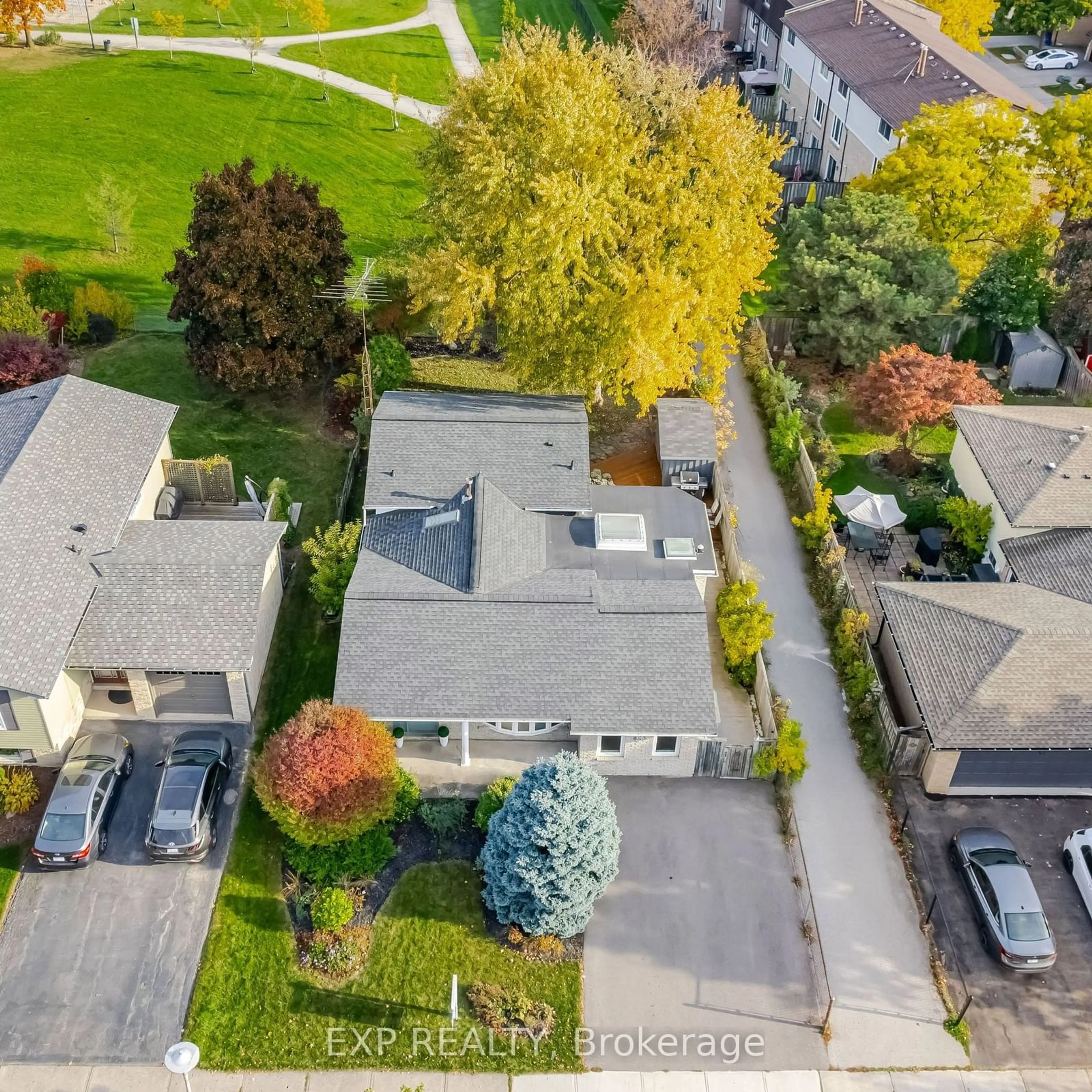 Frontside or backside of a home, the fenced backyard for 853 Willow Ave, Milton Ontario L9T 3E5