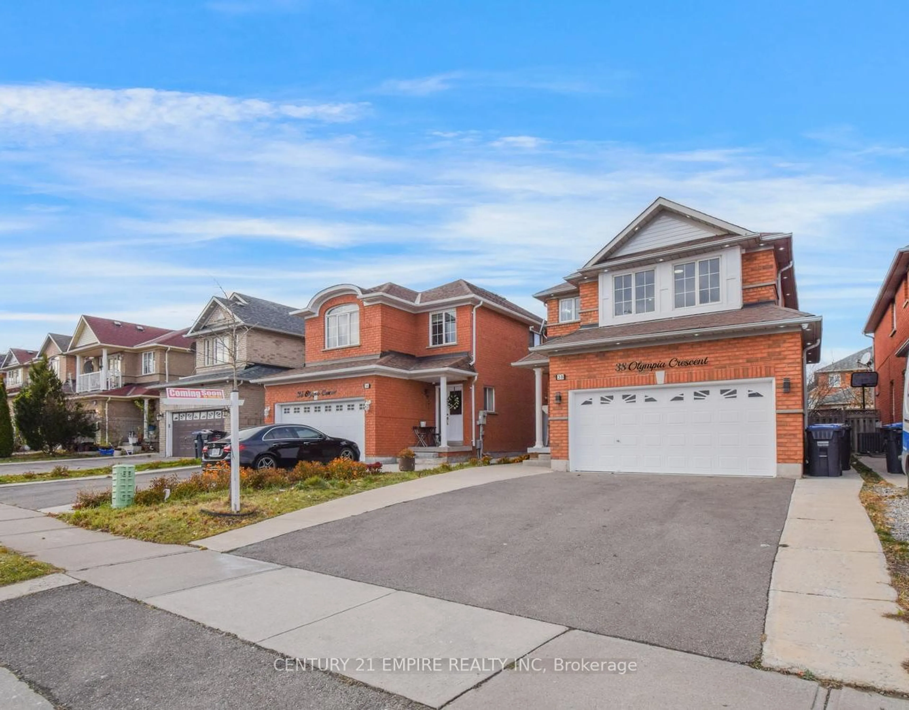 Frontside or backside of a home, the street view for 38 Olympia Cres, Brampton Ontario L6X 4W2