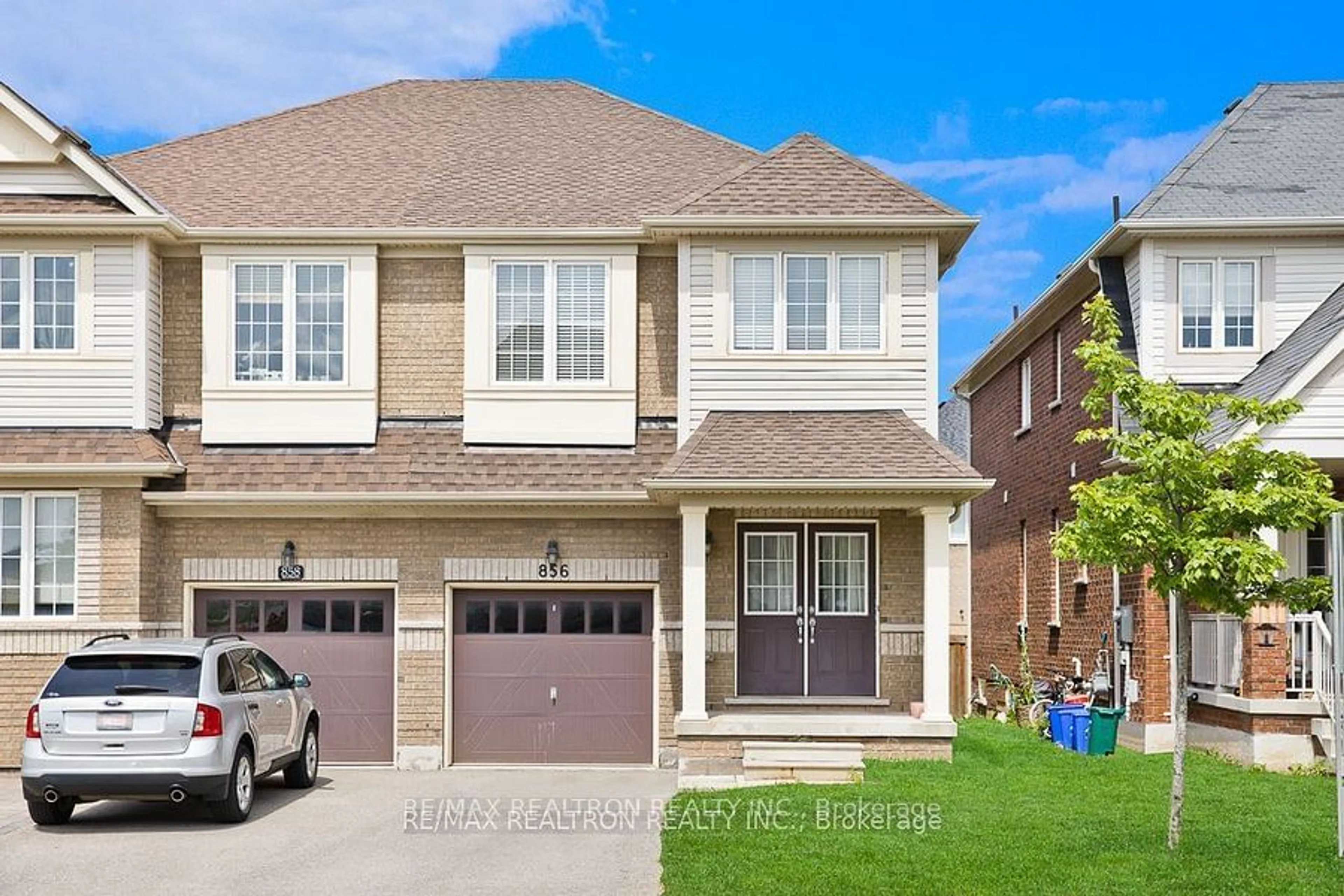 Frontside or backside of a home, cottage for 856 Miltonbrook Cres, Milton Ontario L9T 7P5