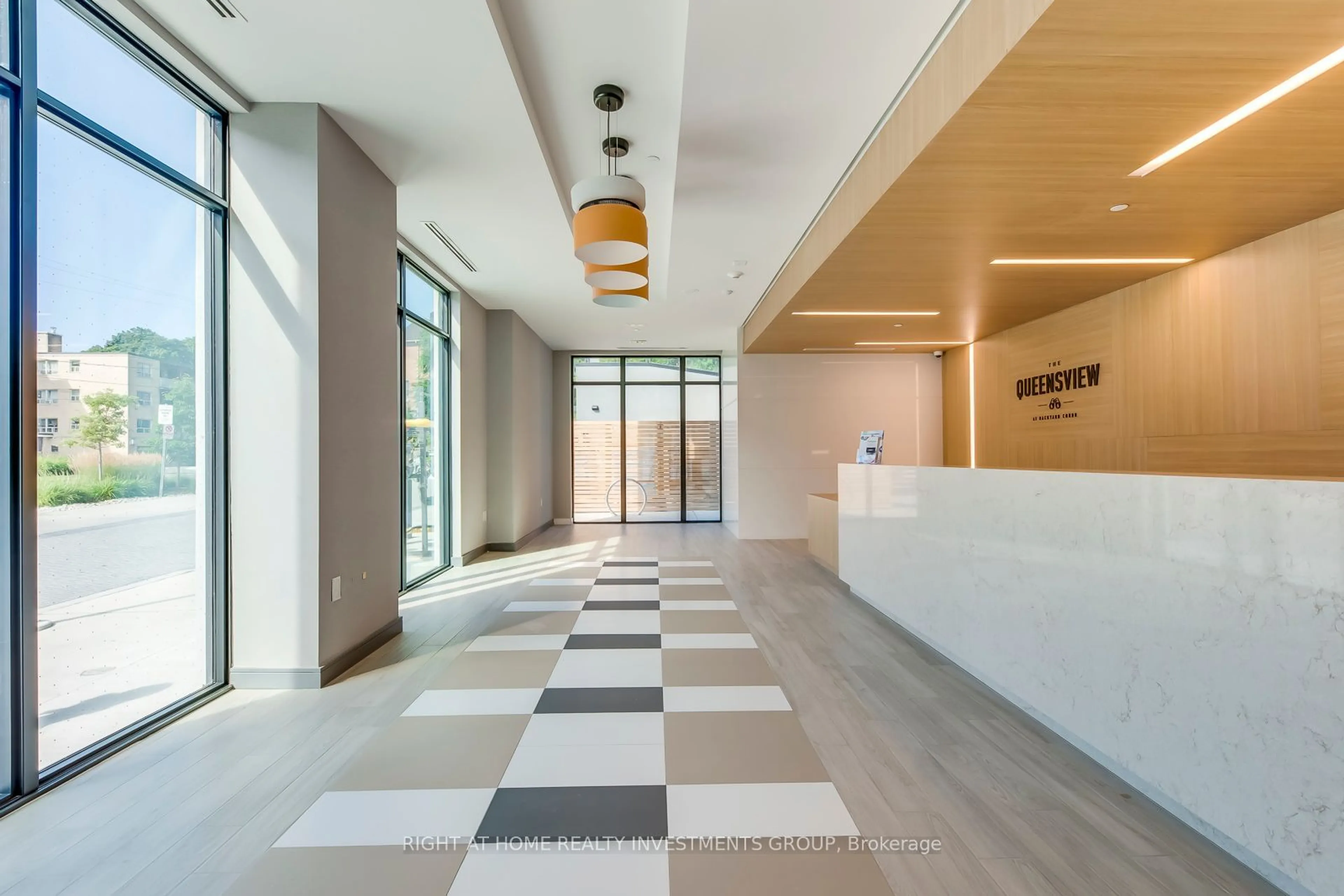 Indoor lobby, ceramic floors for 25 Neighbourhood Lane #414, Toronto Ontario M8Y 0C4