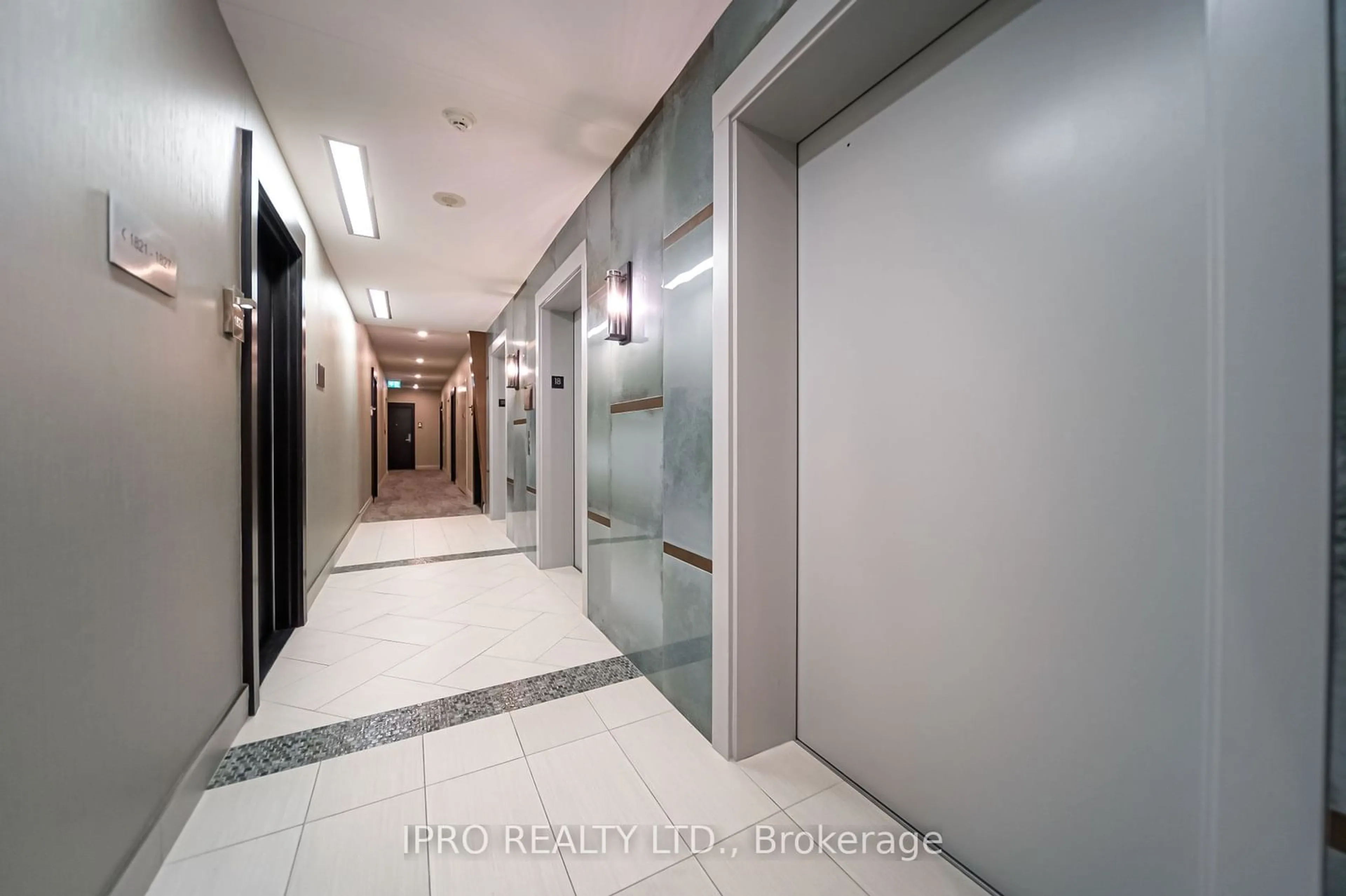 Indoor foyer, unknown floor for 165 Legion Rd #1821, Toronto Ontario M8Y 0B3