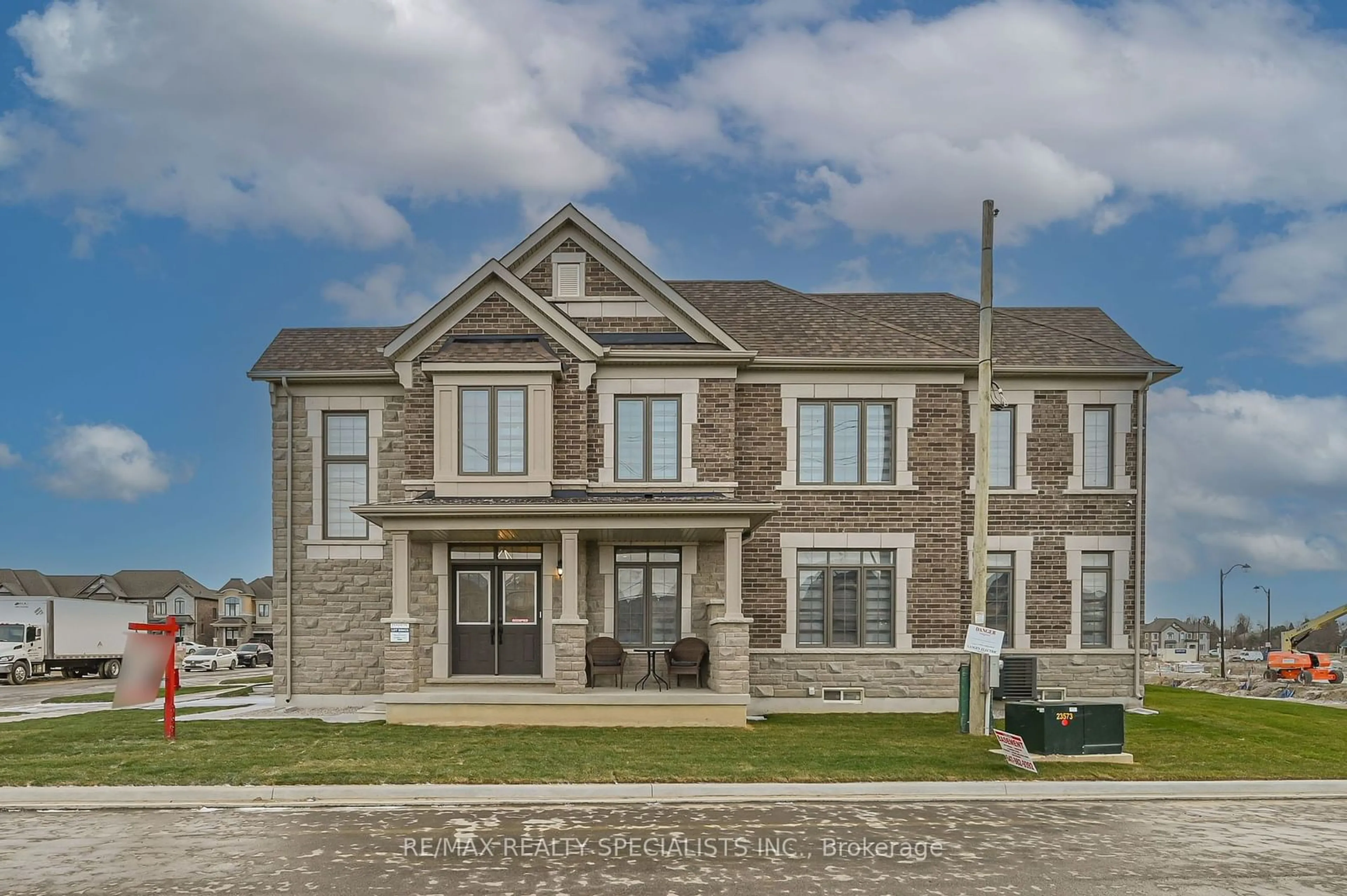 A pic from exterior of the house or condo, the street view for 215 Hayrake St, Brampton Ontario L6Z 0A2