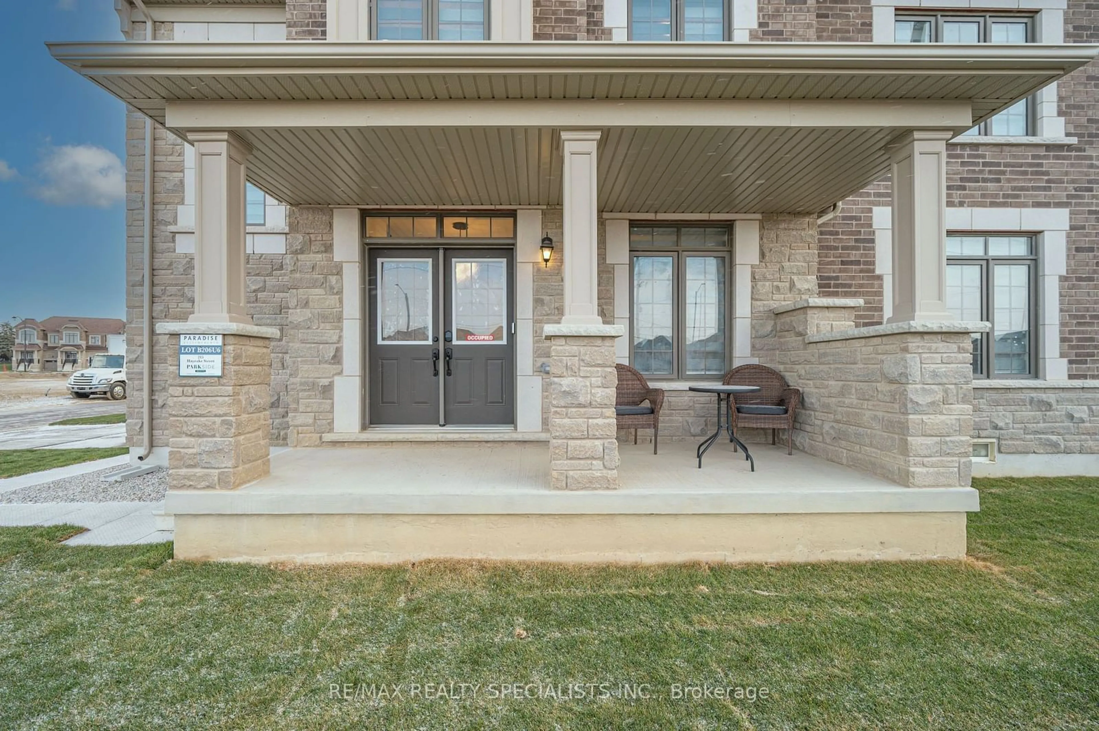 Indoor entryway, cement floor for 215 Hayrake St, Brampton Ontario L6Z 0A2