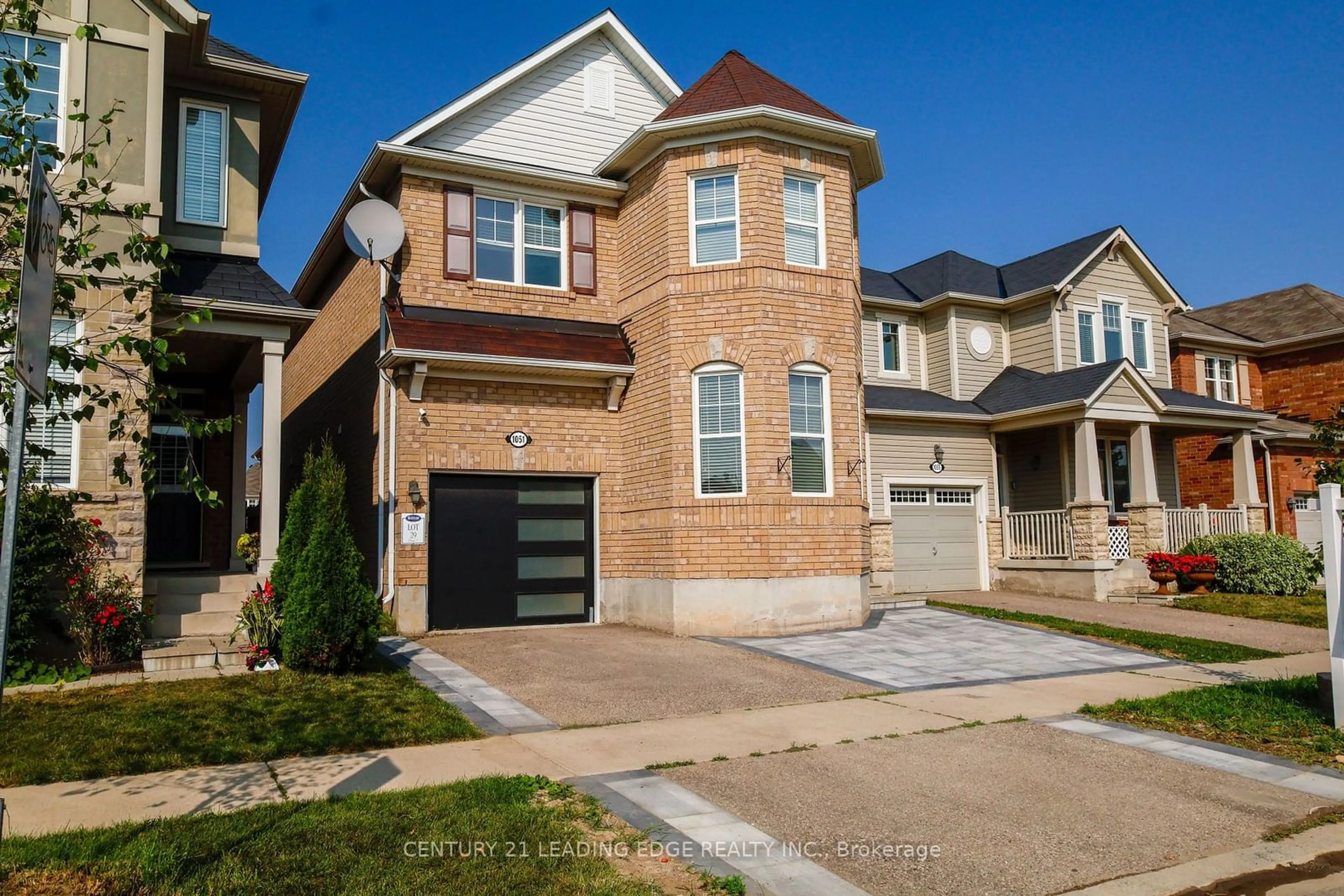 Home with brick exterior material for 1051 Savoline Blvd, Milton Ontario L9T 8P2