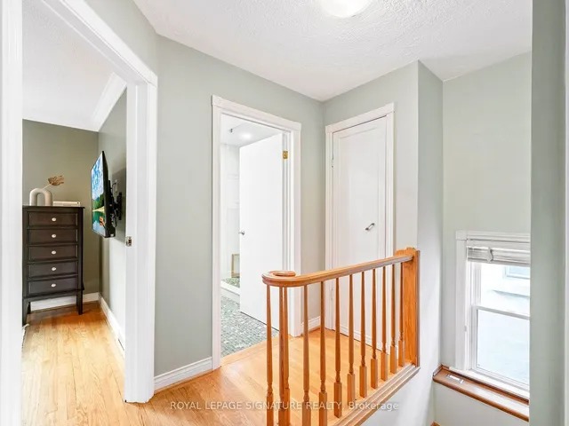 Additional property image - 914 Royal York Rd