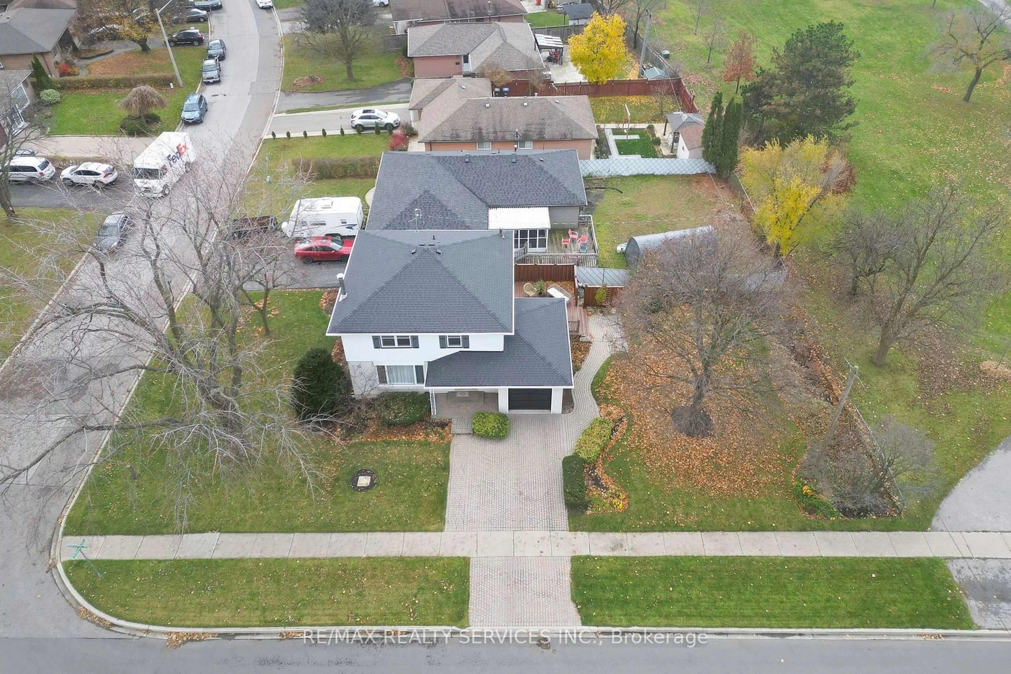 Frontside or backside of a home, the street view for 47 Durham Cres, Brampton Ontario L6T 2X7