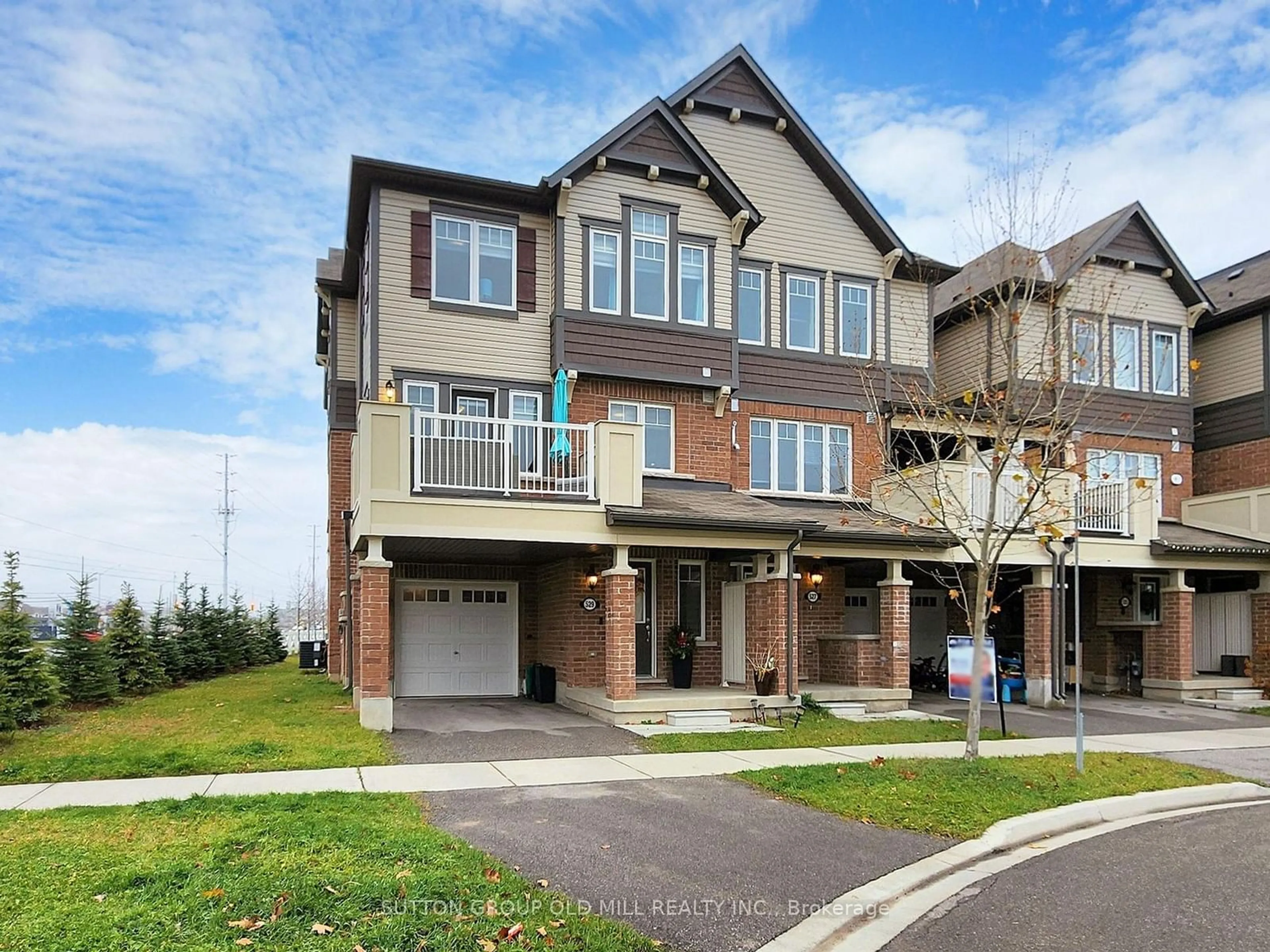 A pic from exterior of the house or condo, the street view for 529 Fir Crt, Milton Ontario L9T 7E7