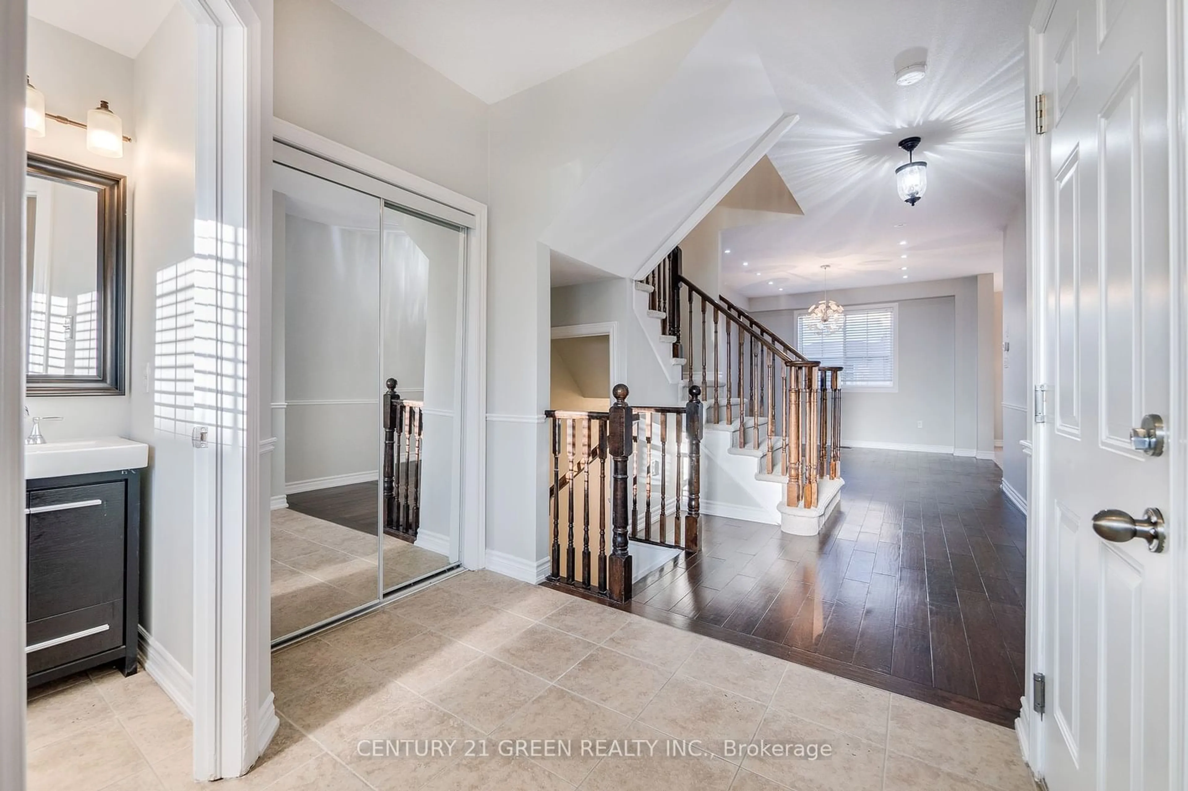 Indoor entryway, wood floors for 569 Murray Meadows Pl, Milton Ontario L9T 8L8