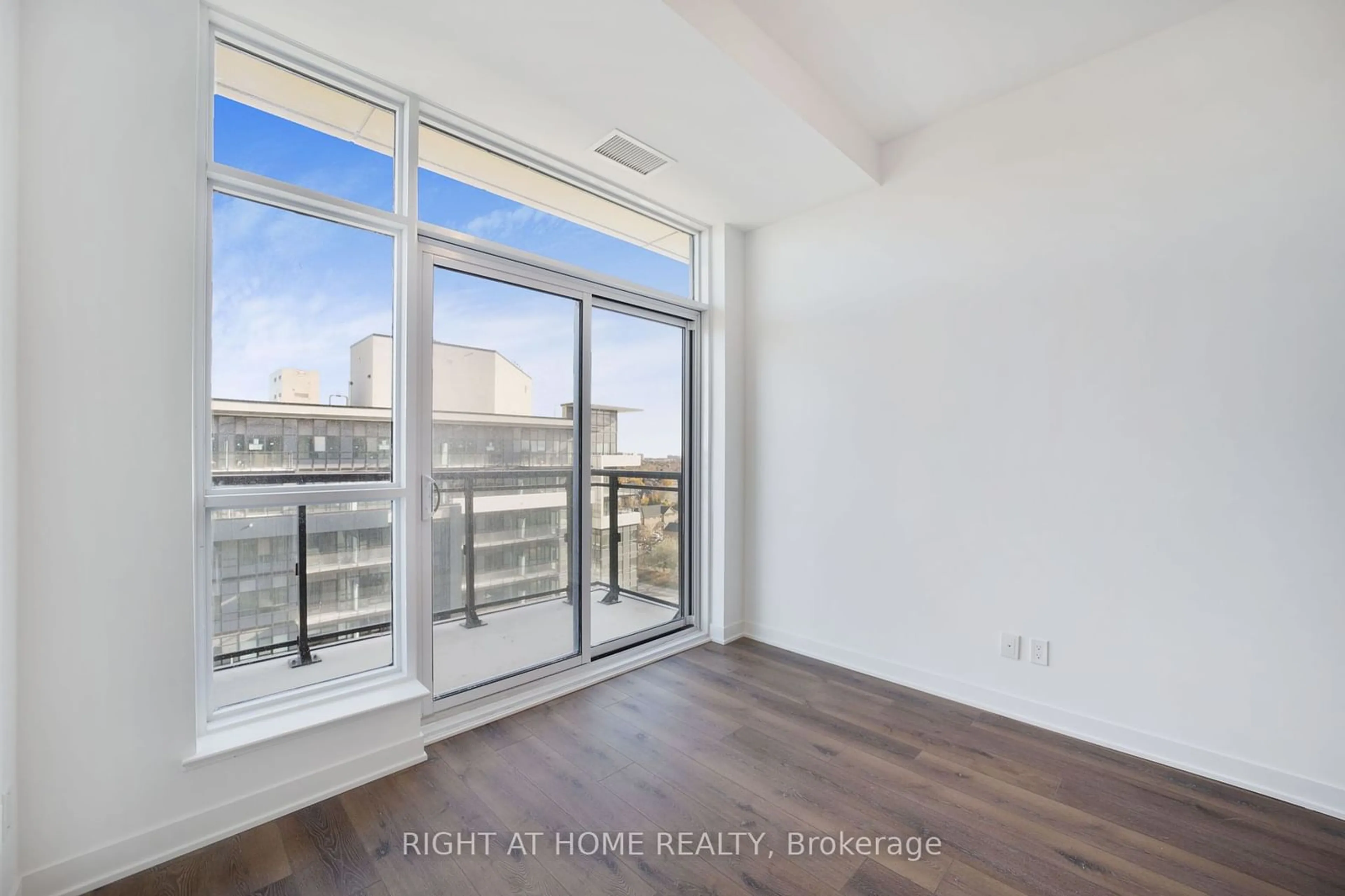 A pic of a room, wood floors for 405 Dundas St #PH09, Oakville Ontario L6M 5P9