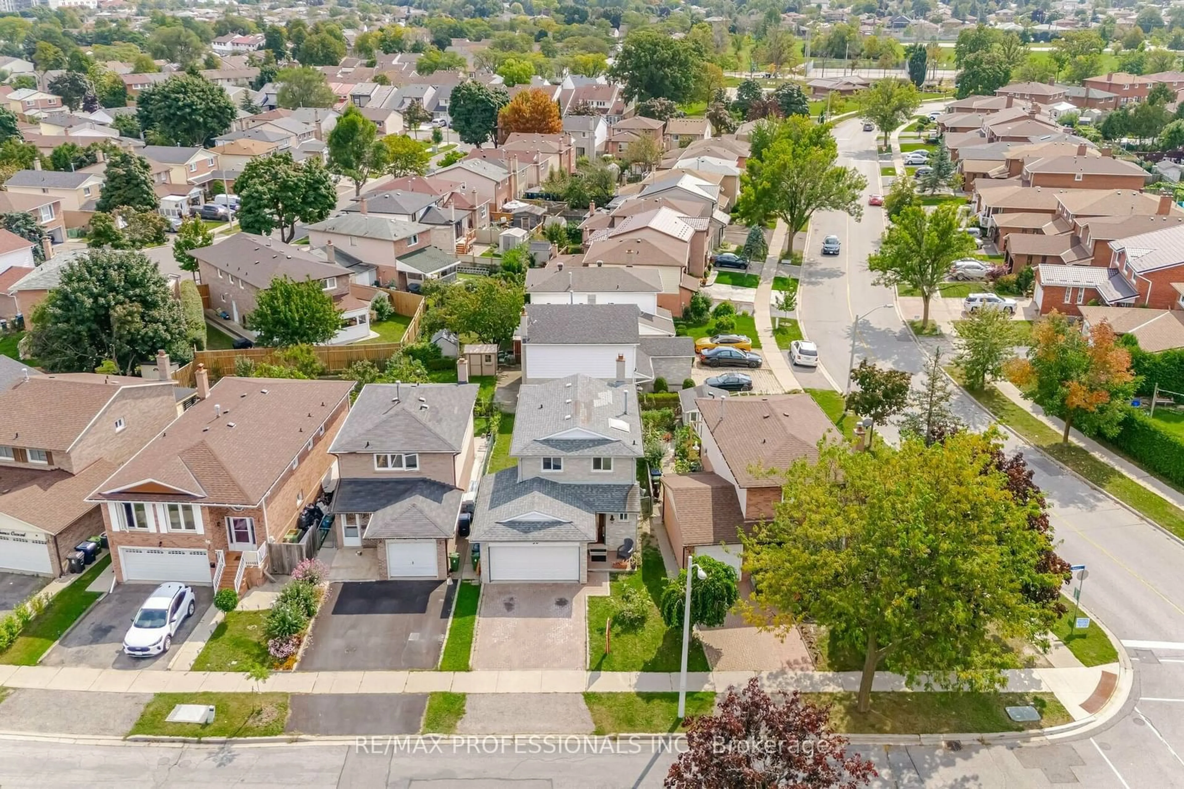 Frontside or backside of a home, the street view for 50 Franca Cres, Toronto Ontario M9V 4S3