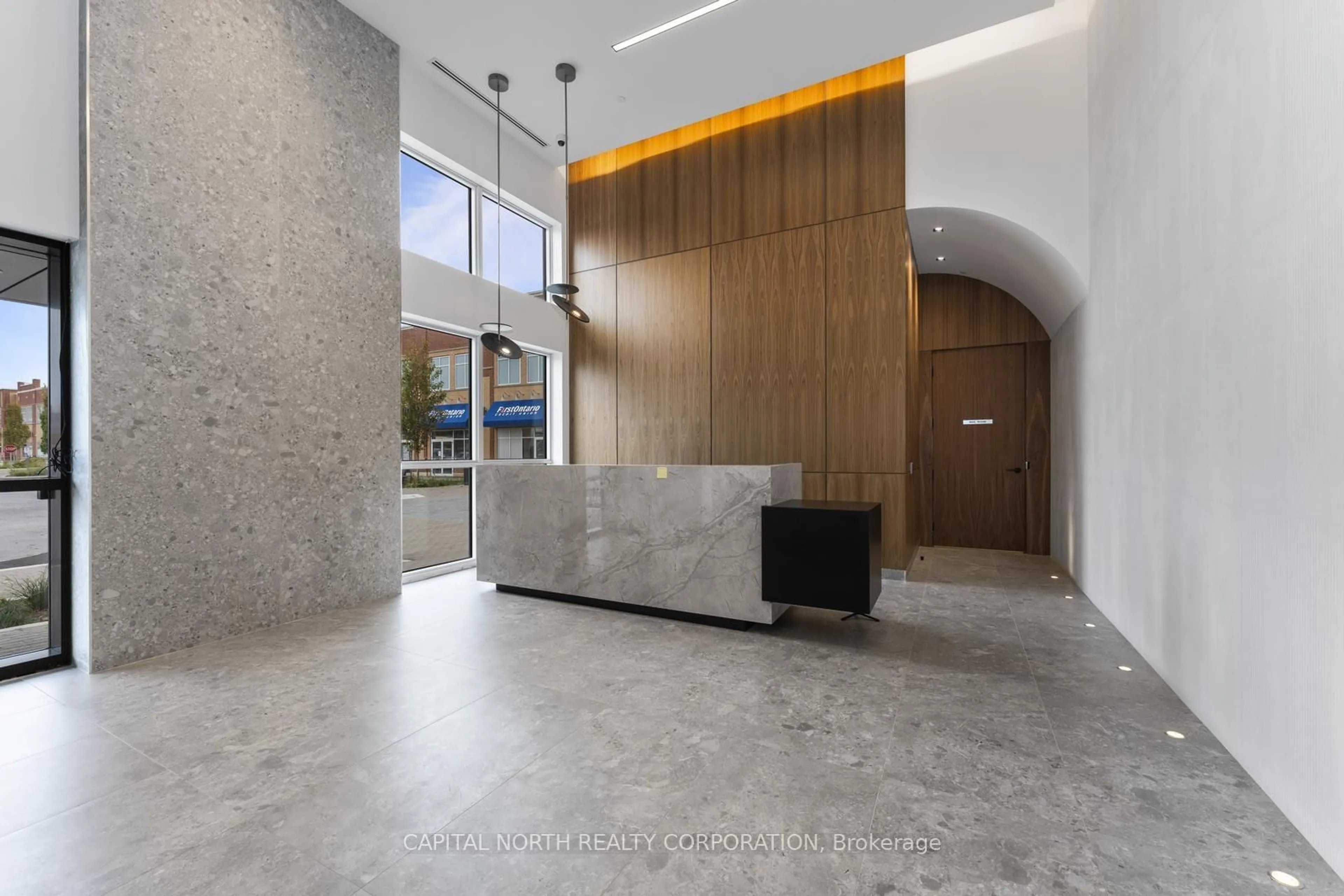 Indoor lobby, ceramic floors for 509 Dundas St #801, Oakville Ontario L6M 4M2