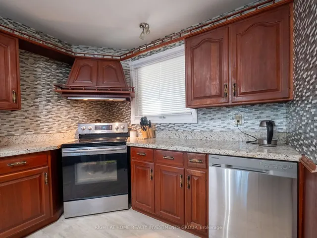 Additional property image - 1704 Oberon Cres