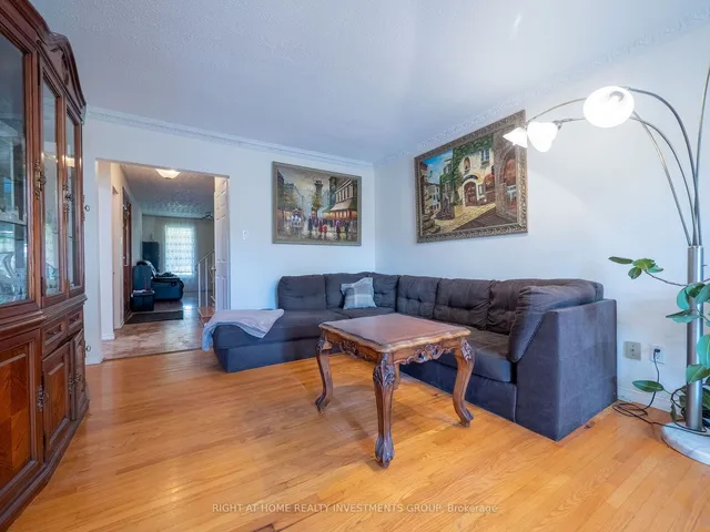 Additional property image - 1704 Oberon Cres