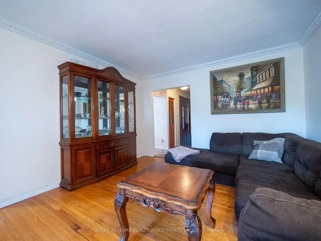 Additional property image - 1704 Oberon Cres
