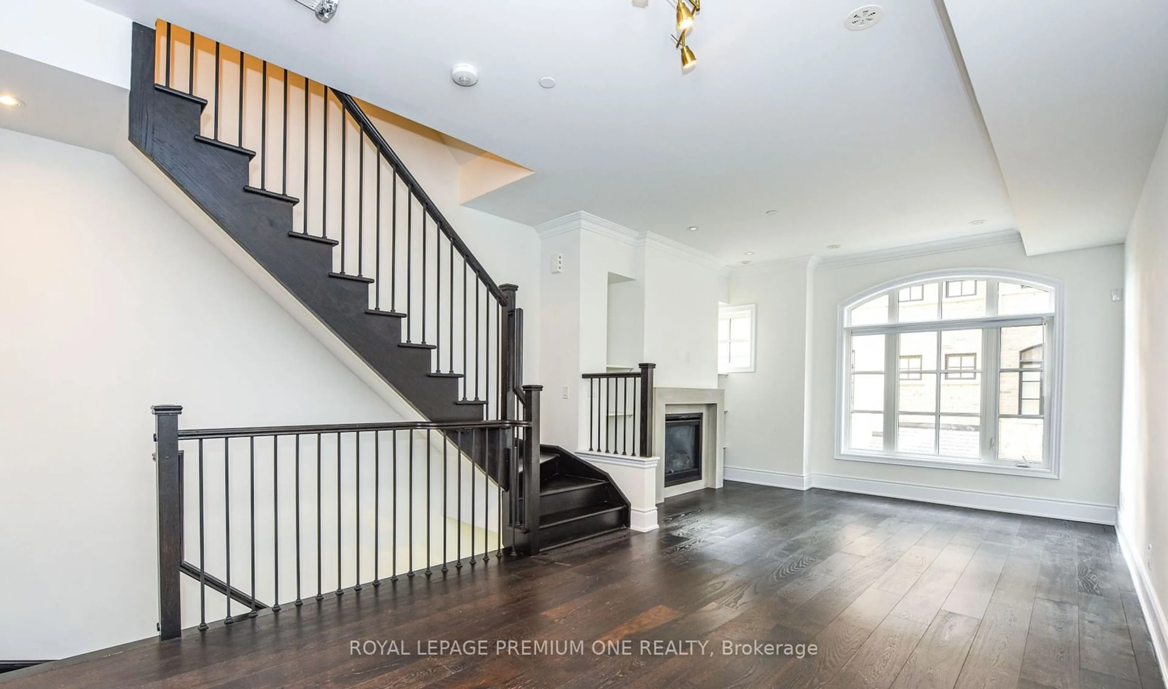 Indoor foyer, wood floors for 71 Elder Ave #64, Toronto Ontario M8W 0B8